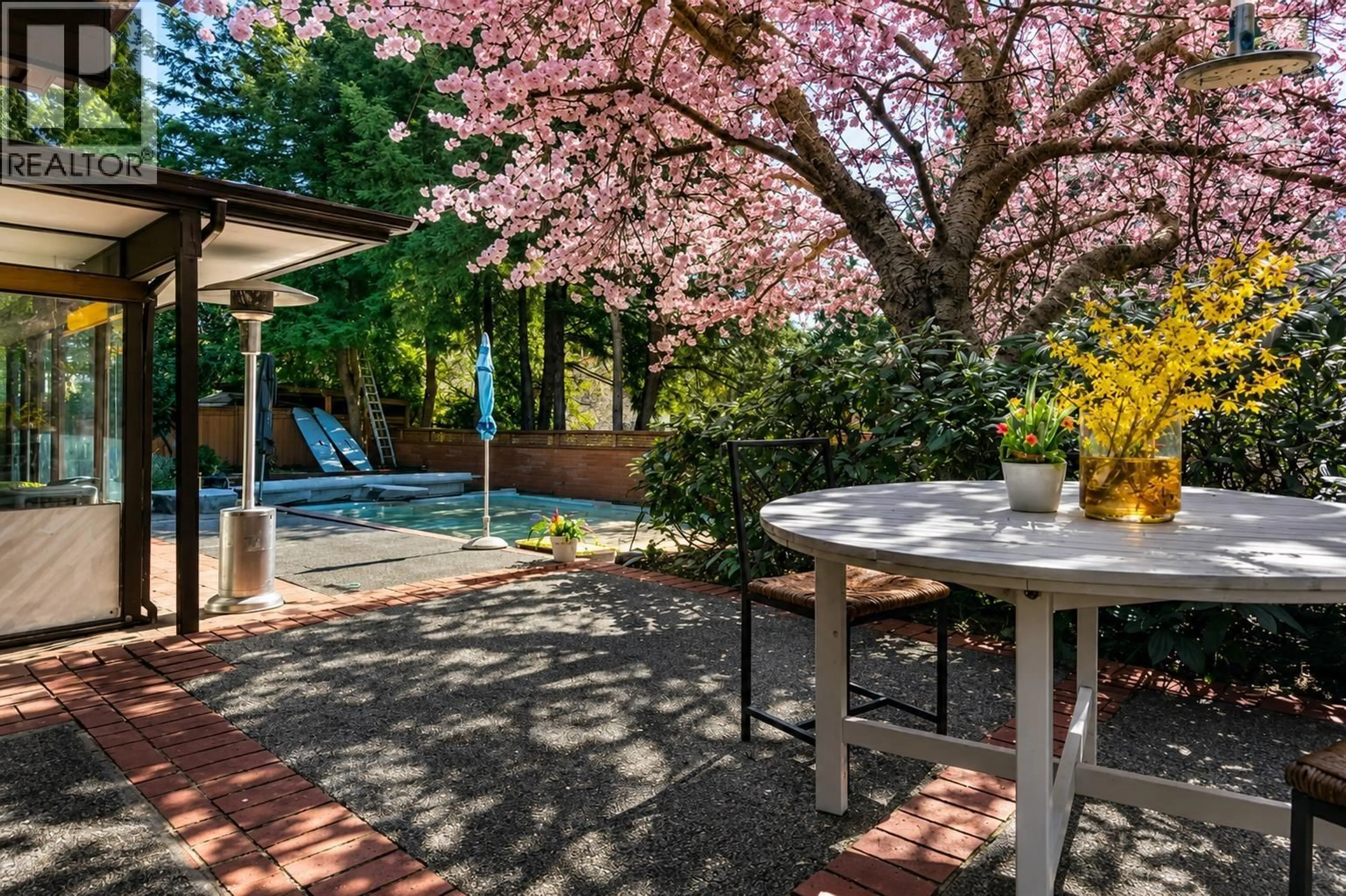 Patio, street for 4290 SALISH DRIVE, Vancouver British Columbia V6N3M6