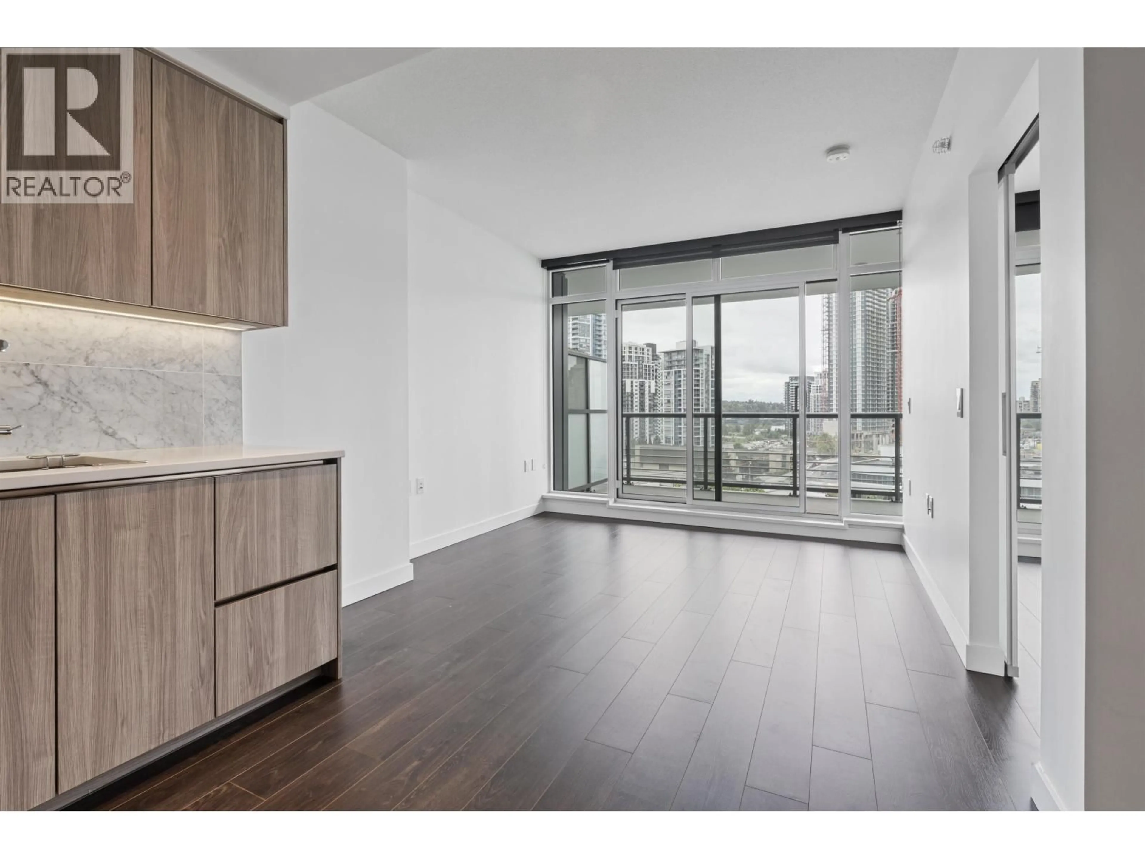 A pic of a room for 601 - 4720 LOUGHEED HIGHWAY, Burnaby British Columbia V5C0M8