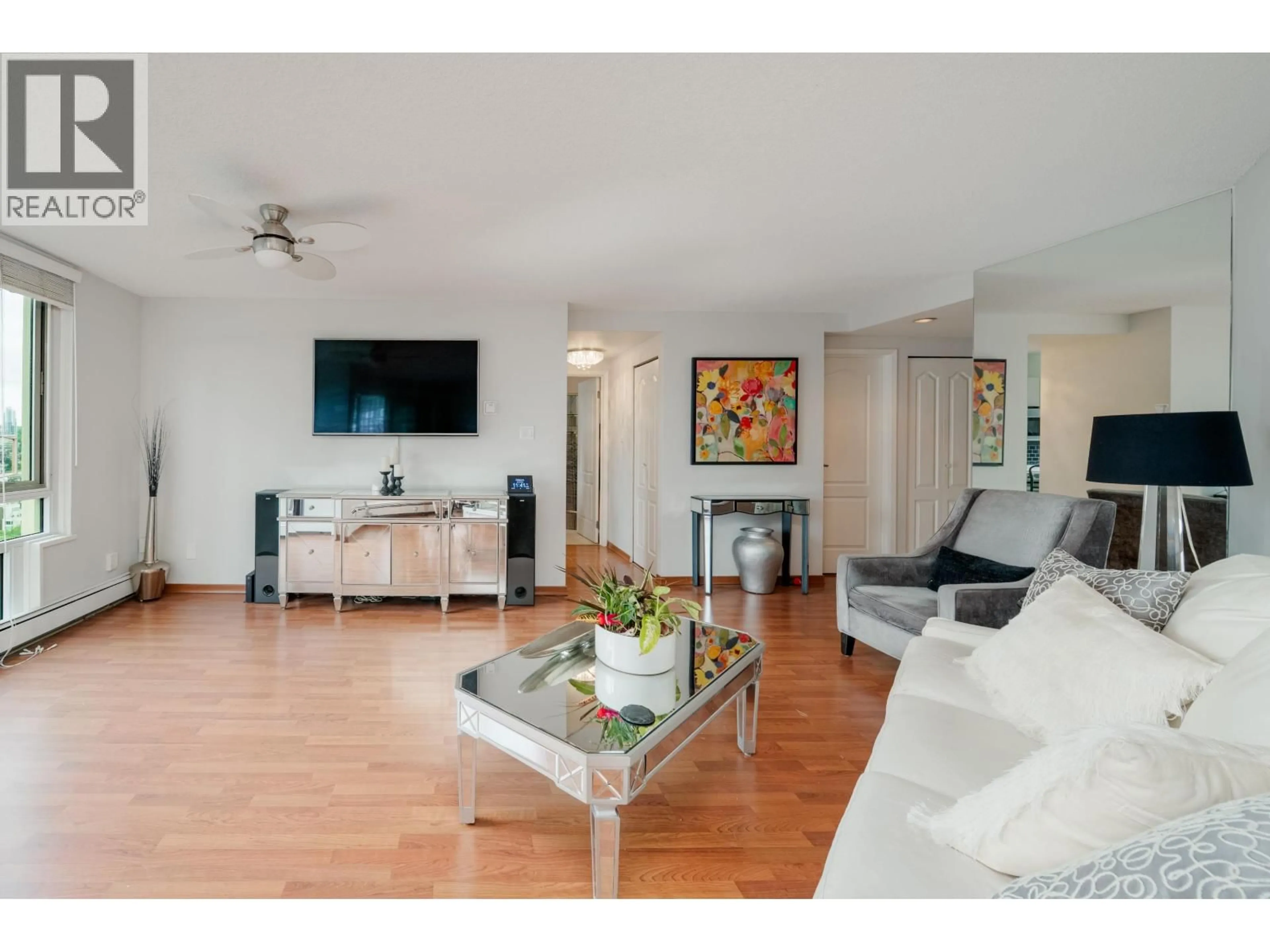 Living room with furniture, unknown for 1505 - 1020 HARWOOD STREET, Vancouver British Columbia V6E4R1