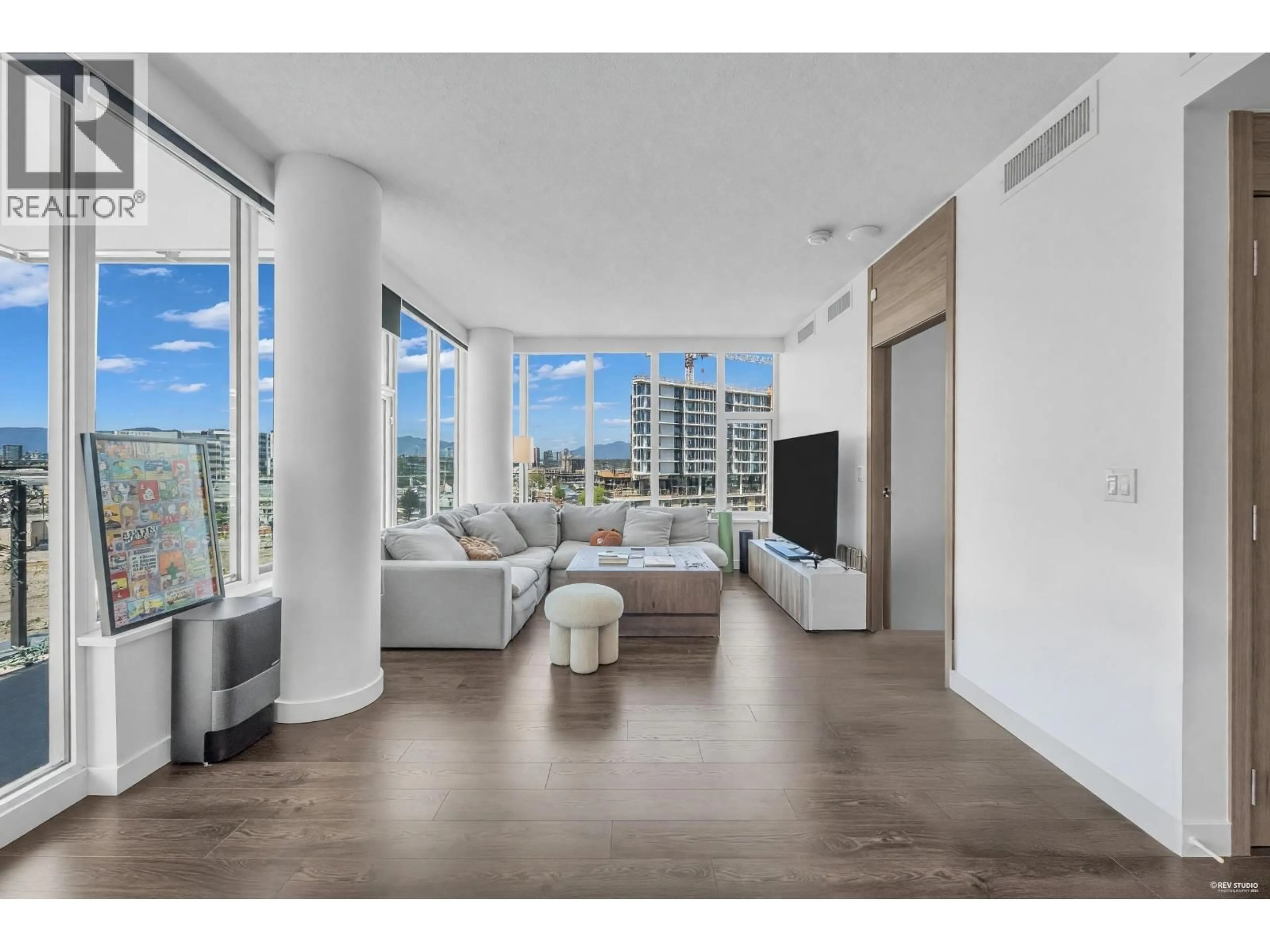 Unknown for 836 - 3328 NO. 3 ROAD, Richmond British Columbia V6X0X1