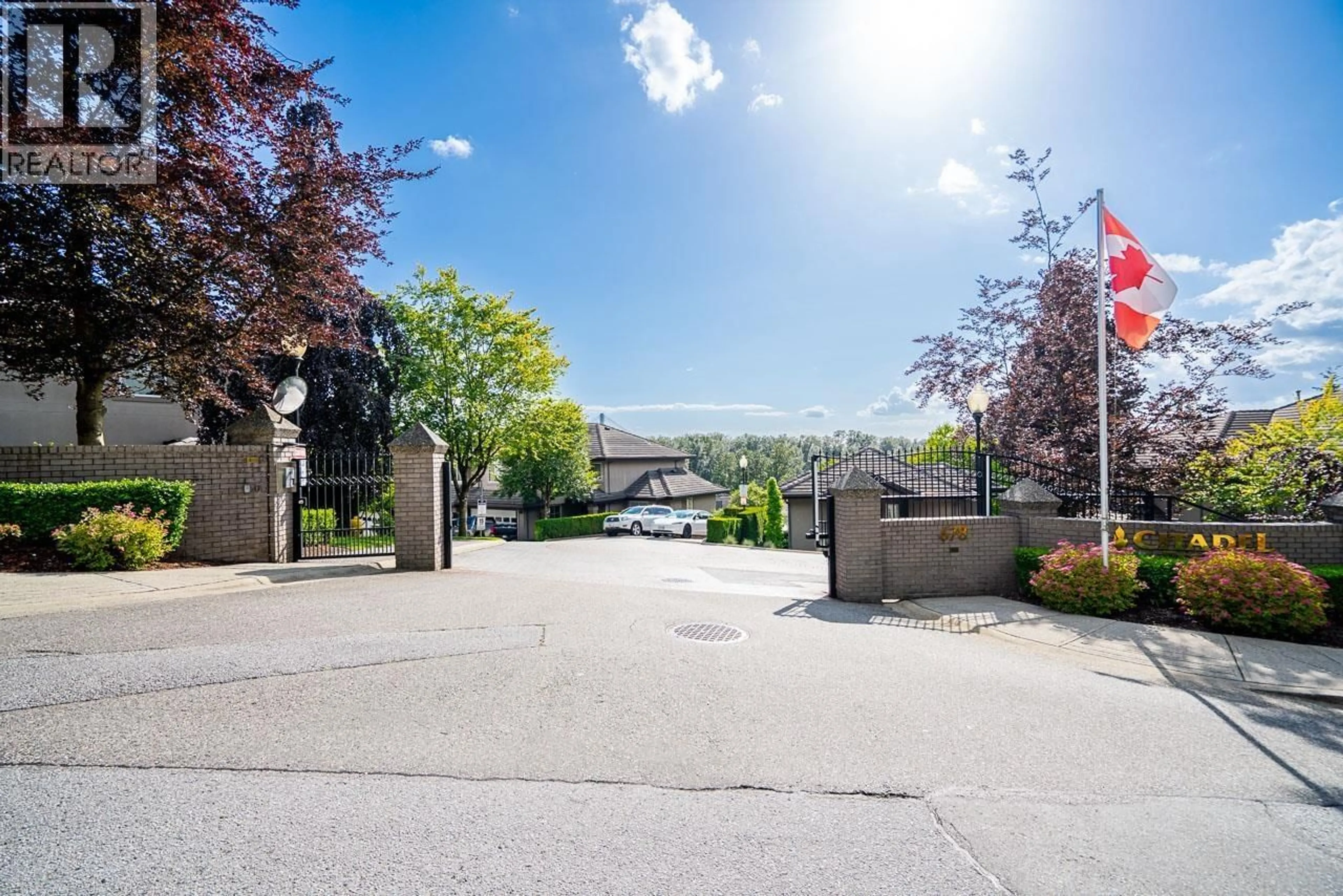 A pic from outside/outdoor area/front of a property/back of a property/a pic from drone, street for 101 - 678 CITADEL DRIVE, Port Coquitlam British Columbia V3C6M7