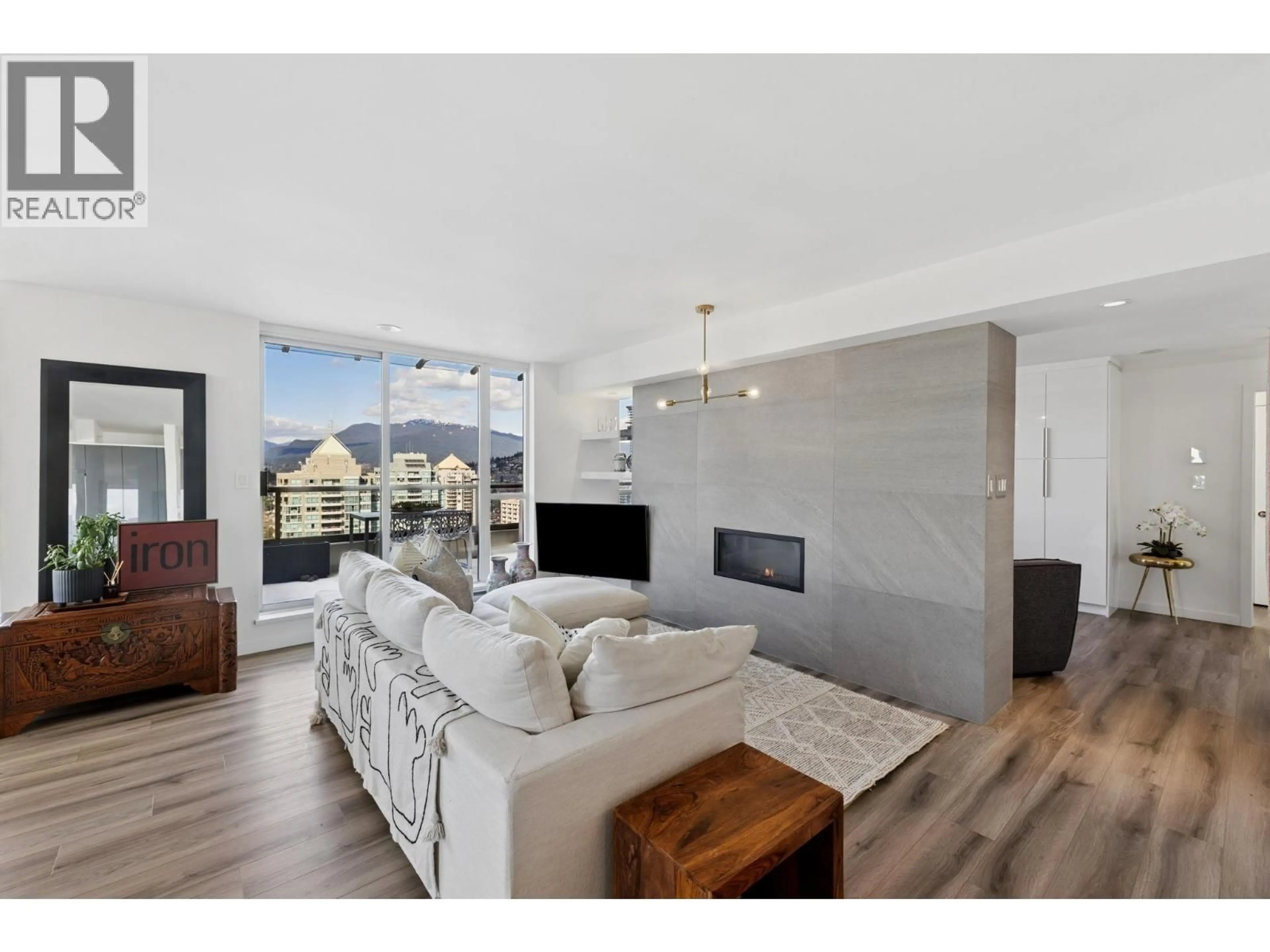 Living room with furniture, unknown for 3203 - 2138 MADISON AVENUE, Burnaby British Columbia V5C6T6