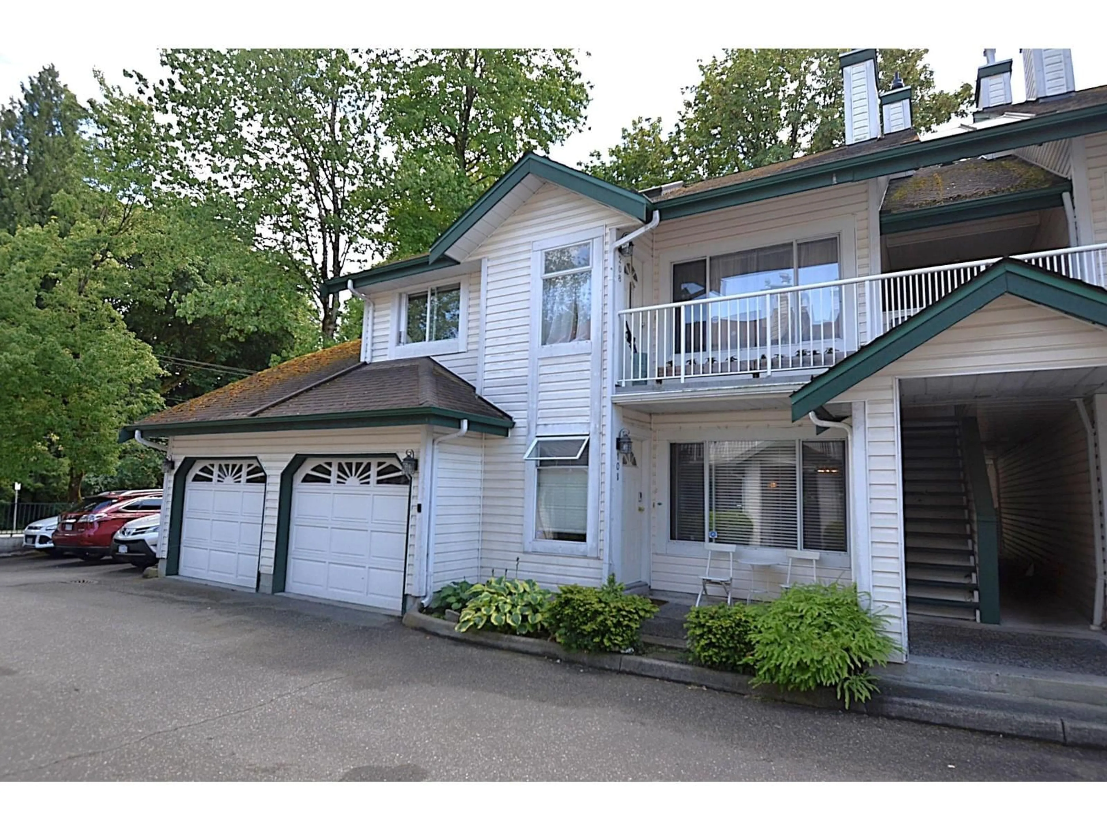 Unknown for 108 - 10308 155A STREET, Surrey British Columbia V3R4K5