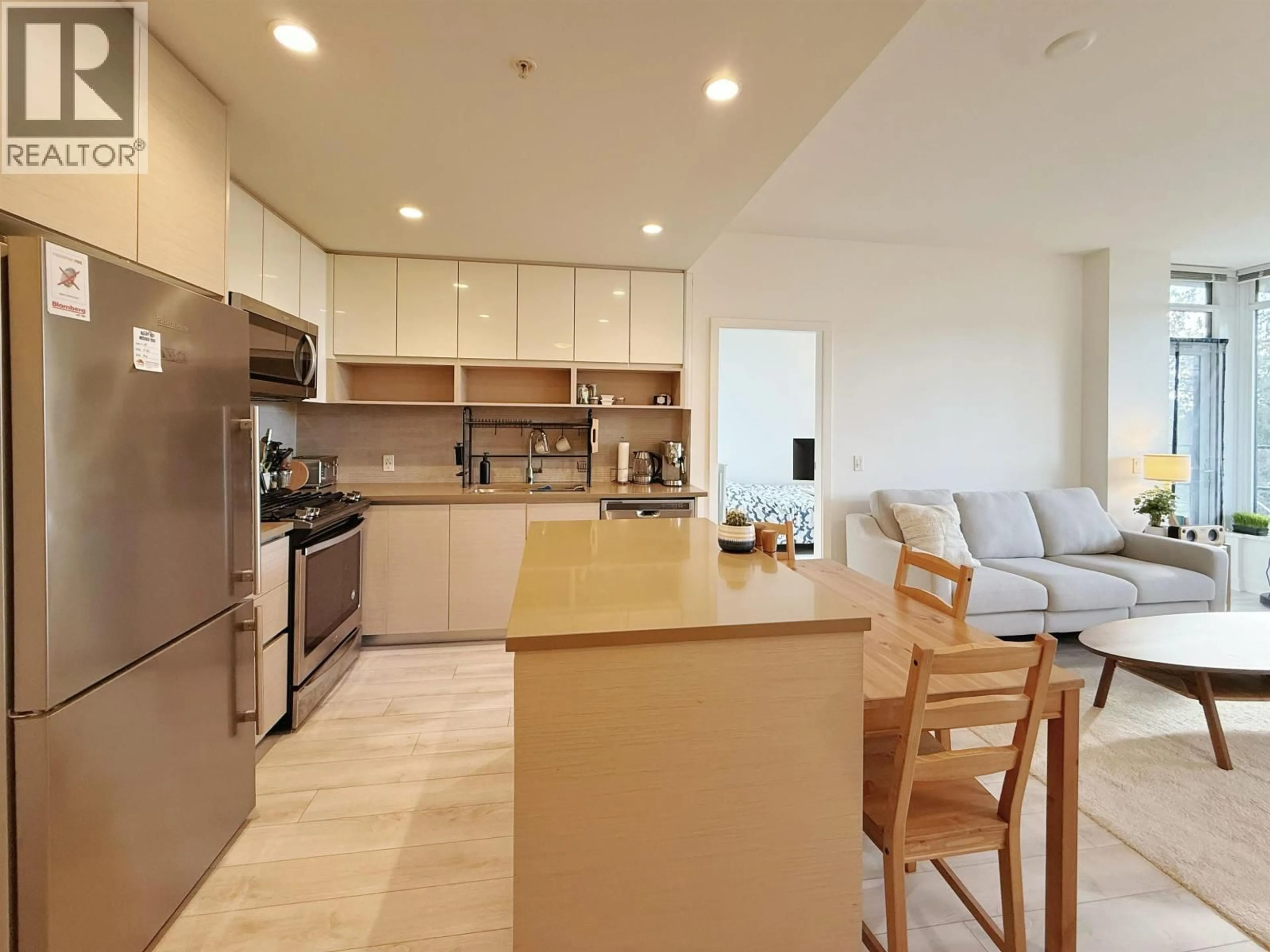 Open concept kitchen, unknown for 105 - 8850 UNIVERSITY CRESCENT, Burnaby British Columbia V5A0C8