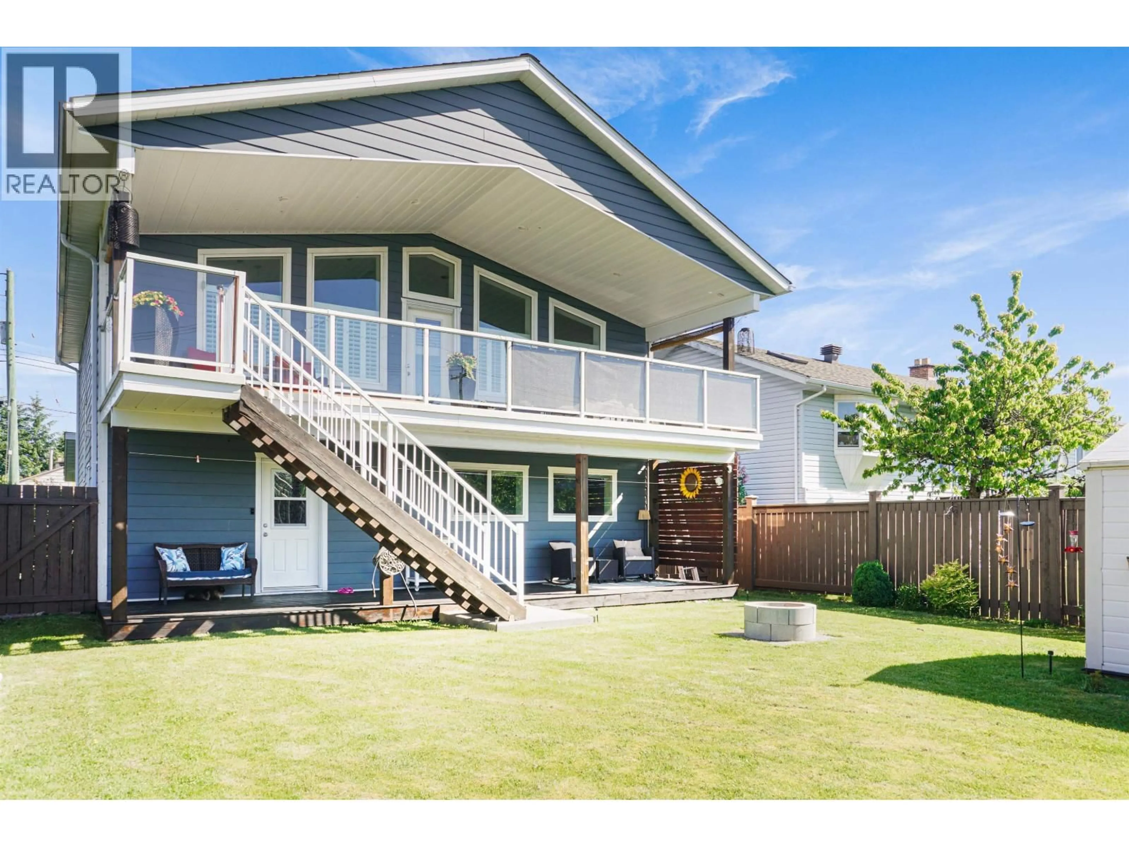 Home with vinyl exterior material, unknown for 39 PARTRIDGE STREET, Kitimat British Columbia V8C1L6