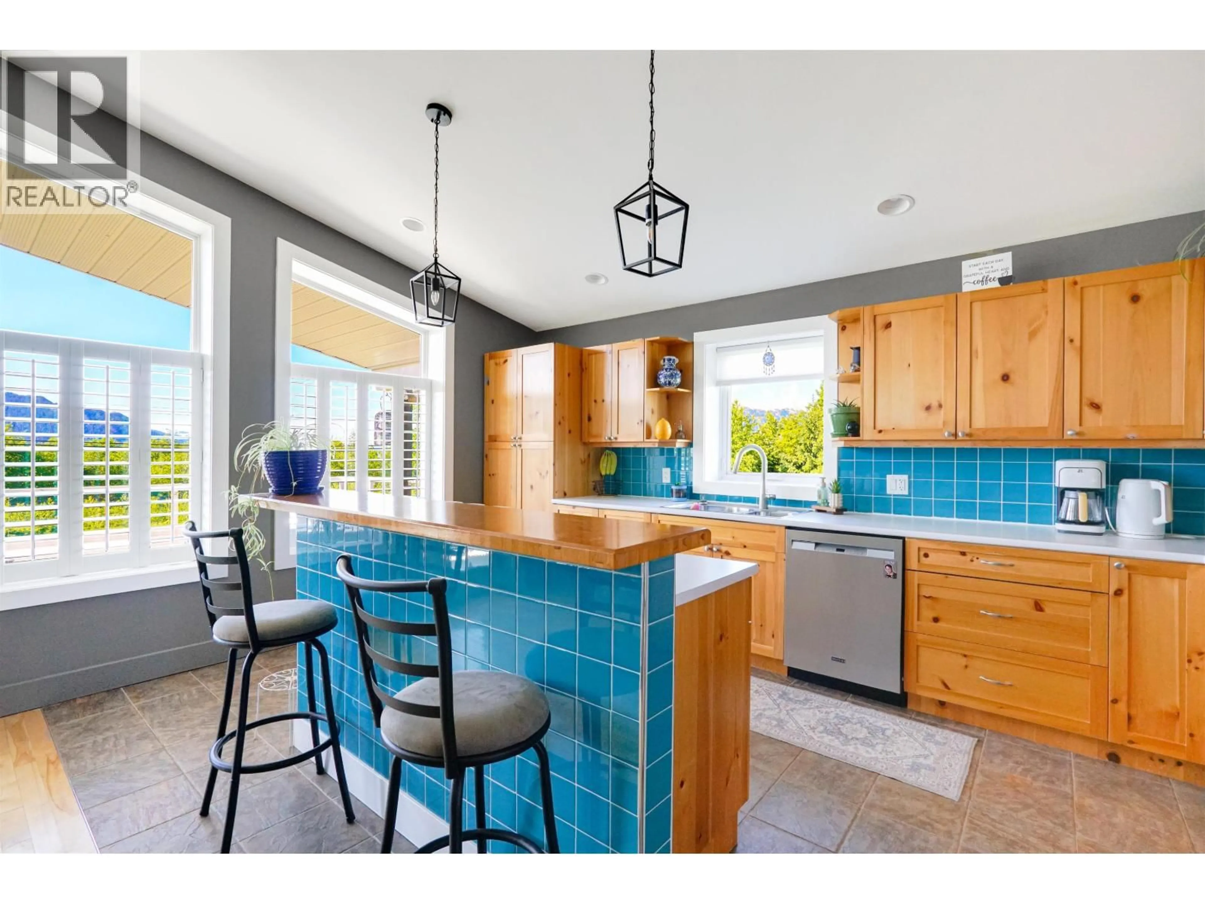 Open concept kitchen, ceramic/tile floor for 39 PARTRIDGE STREET, Kitimat British Columbia V8C1L6