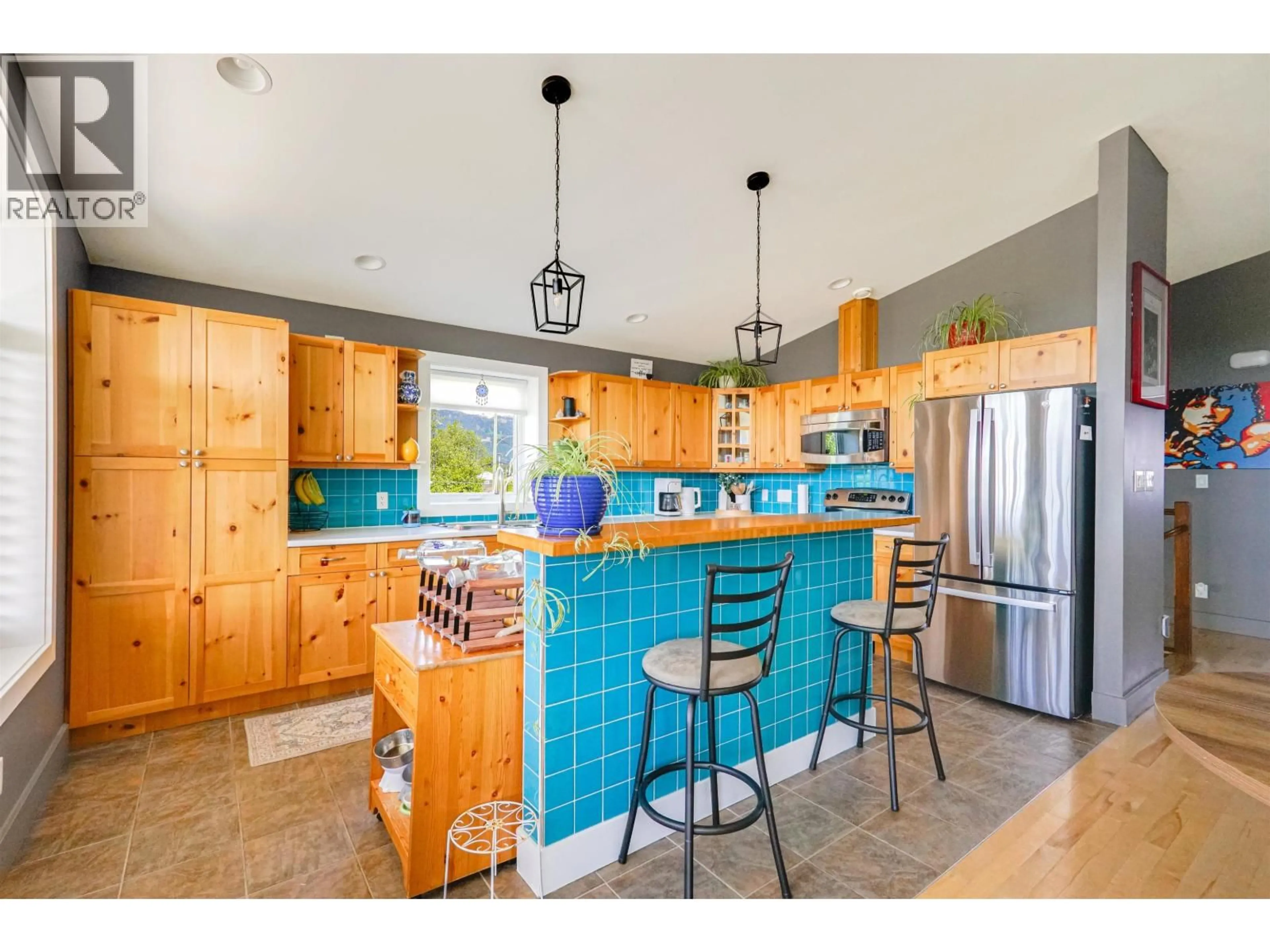 Open concept kitchen, ceramic/tile floor for 39 PARTRIDGE STREET, Kitimat British Columbia V8C1L6
