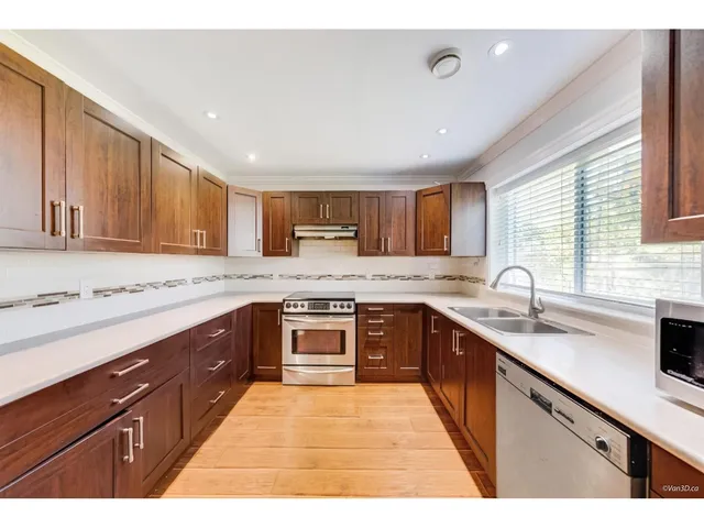 26467 32A AVENUE, Langley 5
