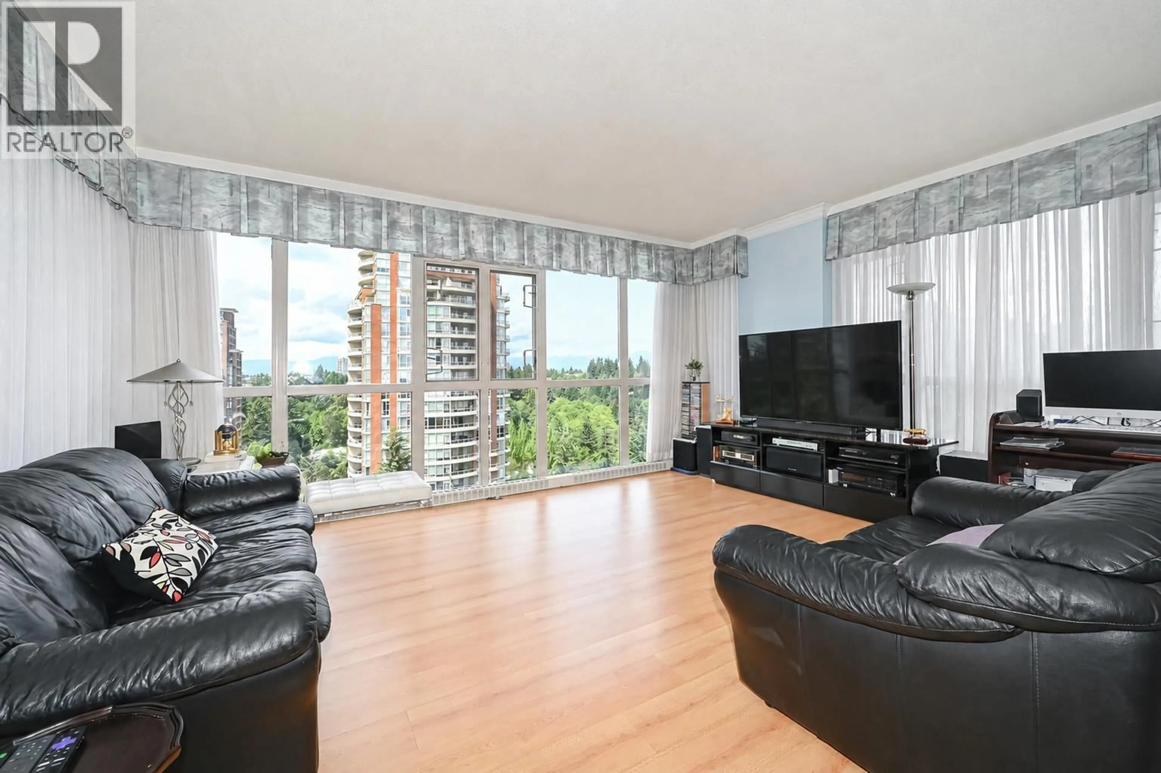 Living room with furniture, unknown for 1304 - 6888 STATION HILL DRIVE, Burnaby British Columbia V3N4X5