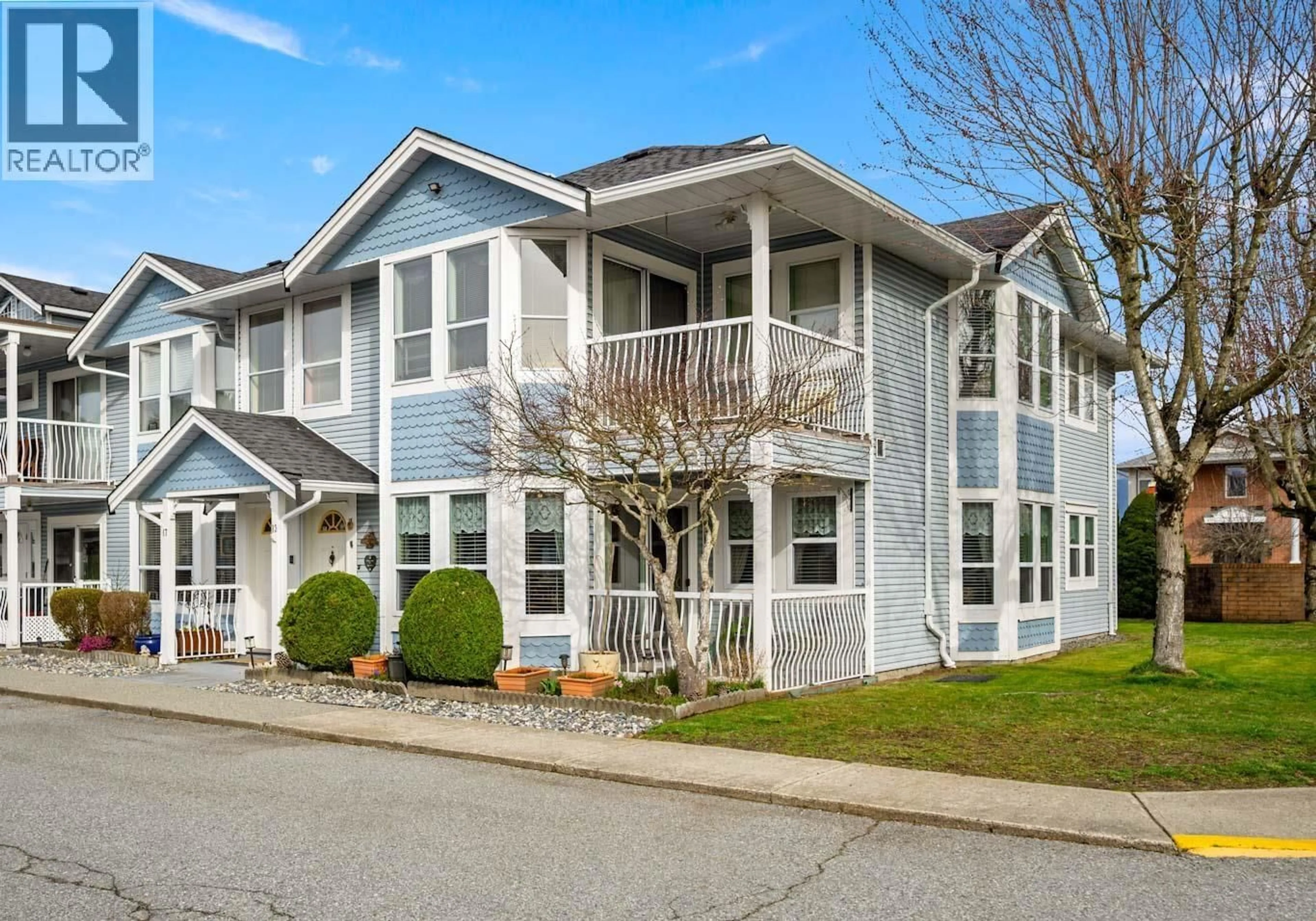Home with vinyl exterior material, street for 13 - 20554 118TH AVENUE, Maple Ridge British Columbia V2X0S3