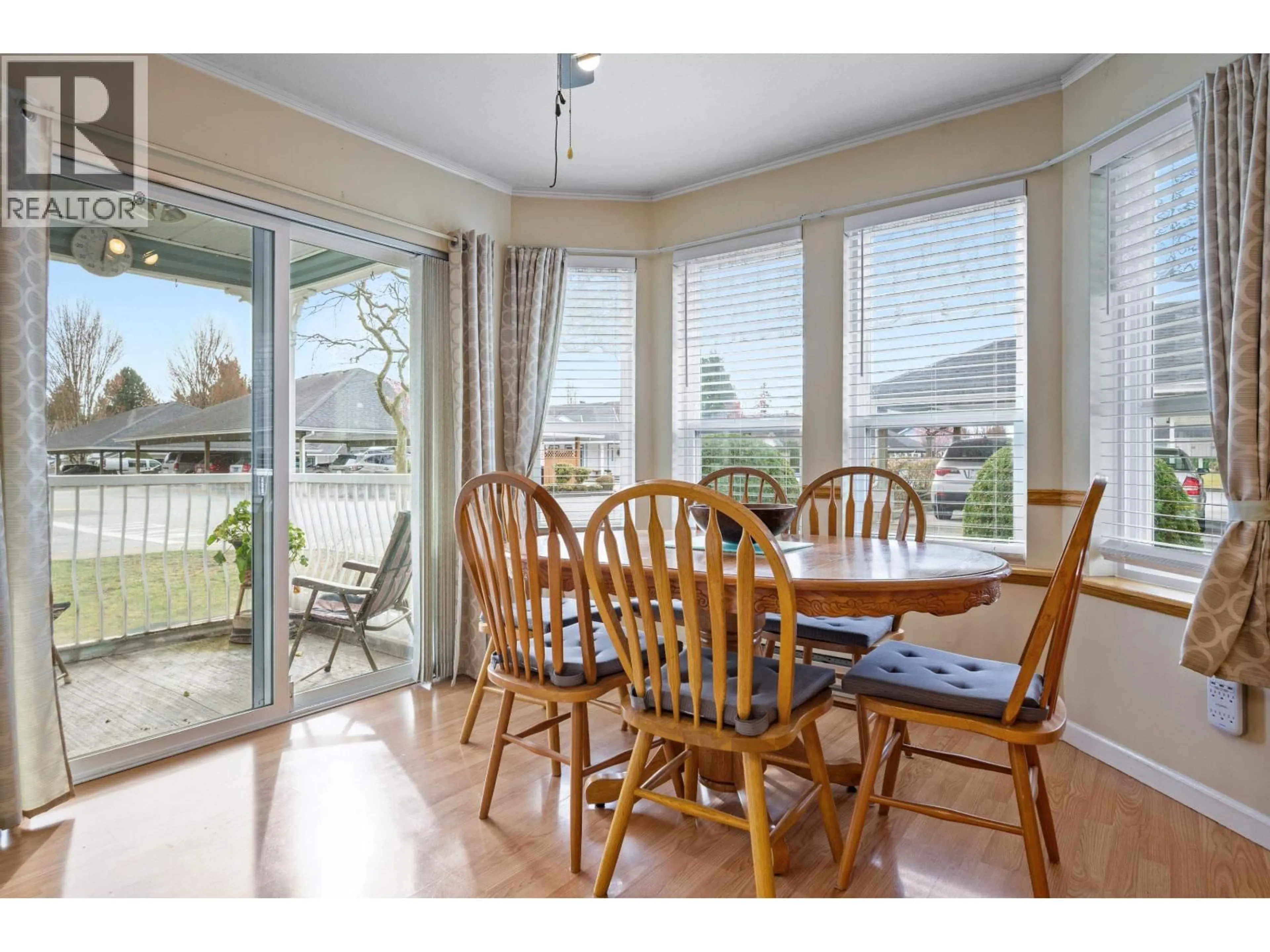 Dining room, wood/laminate floor for 13 - 20554 118TH AVENUE, Maple Ridge British Columbia V2X0S3