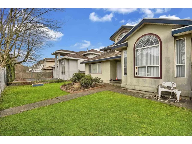 6122 168 STREET, Surrey 3