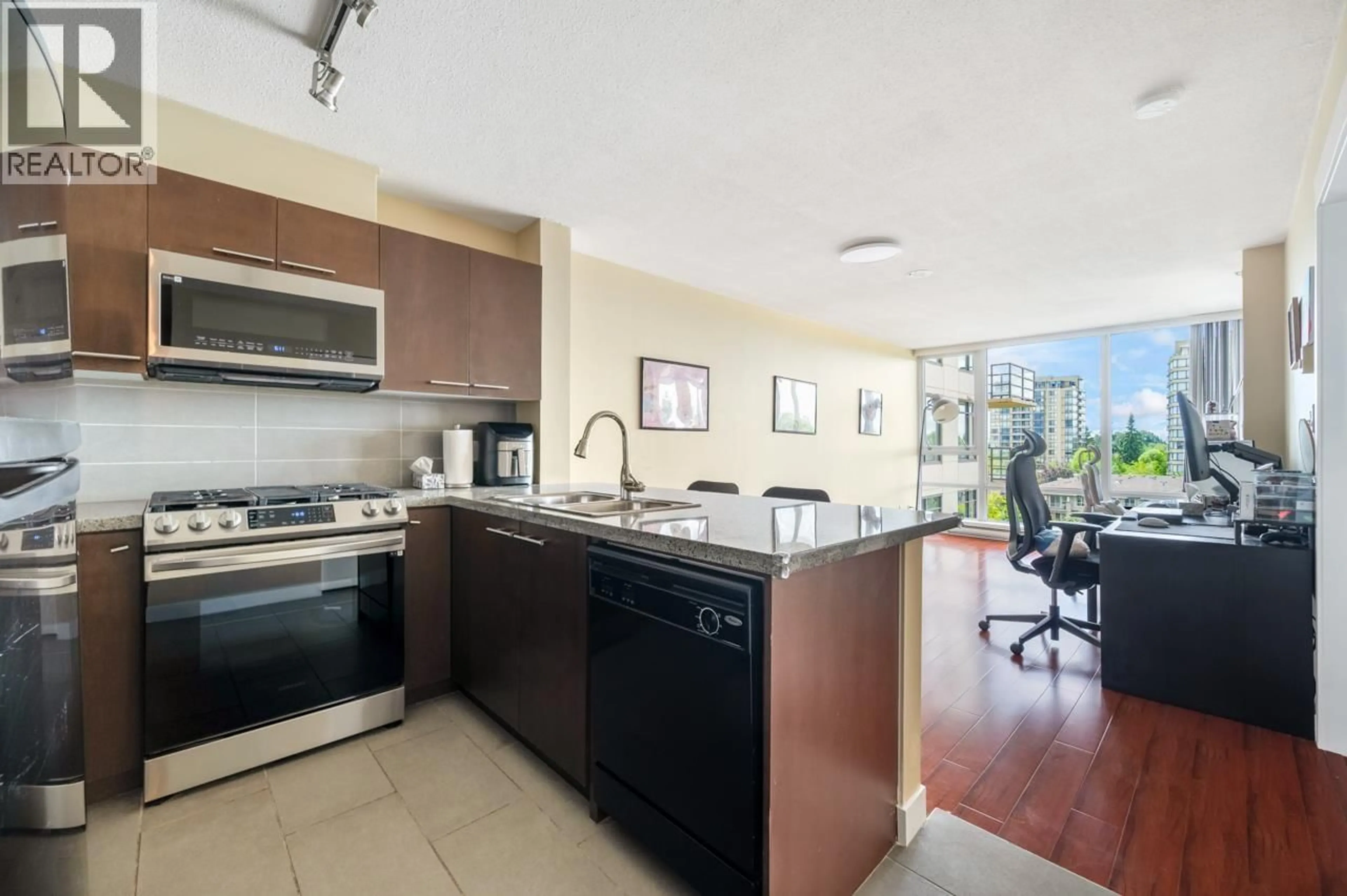 Open concept kitchen, ceramic/tile floor for 817 - 9171 FERNDALE ROAD, Richmond British Columbia V6Y0A5
