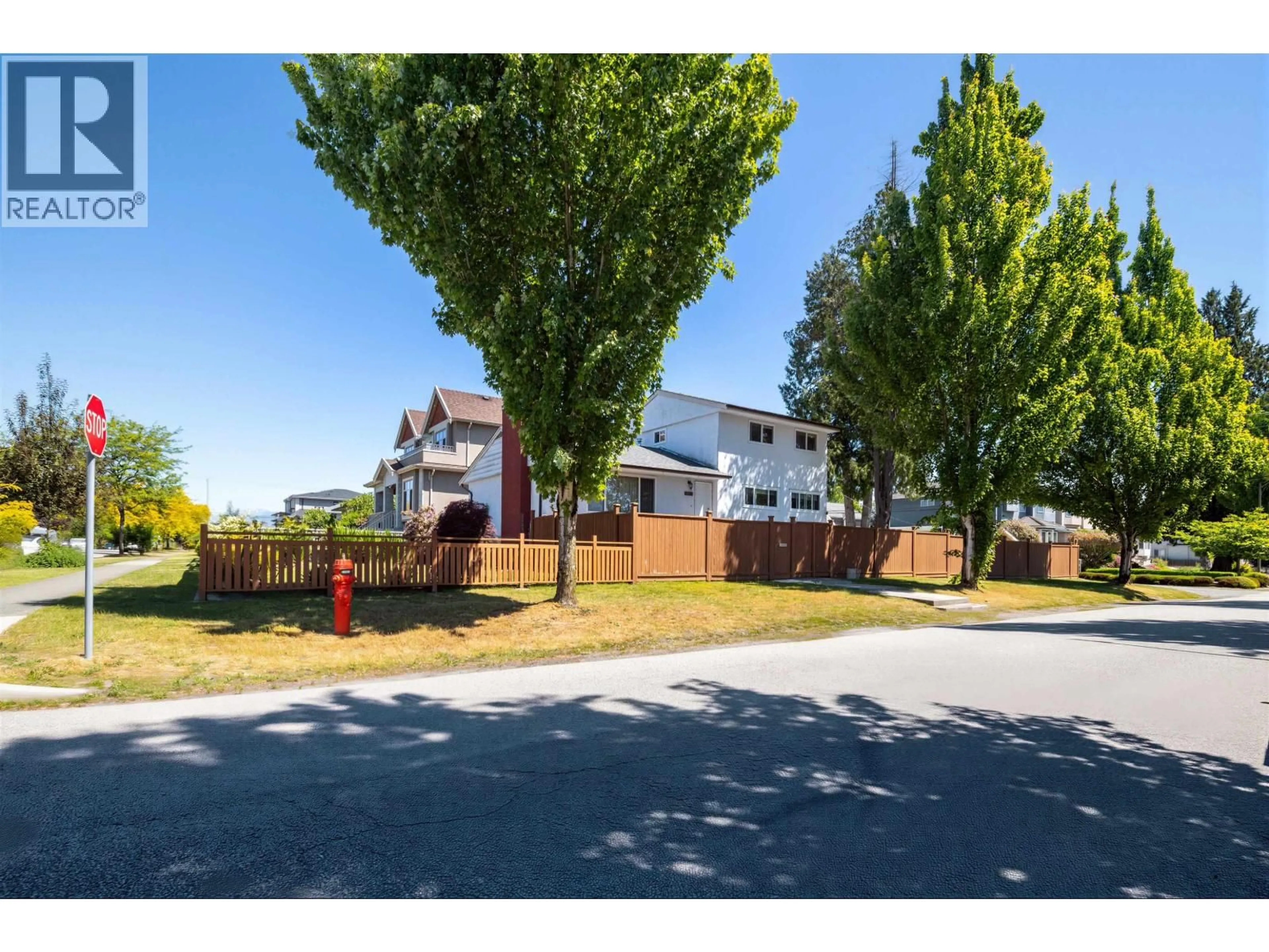 A pic from outside/outdoor area/front of a property/back of a property/a pic from drone, street for 2911 51ST AVENUE, Vancouver British Columbia V5S1R7