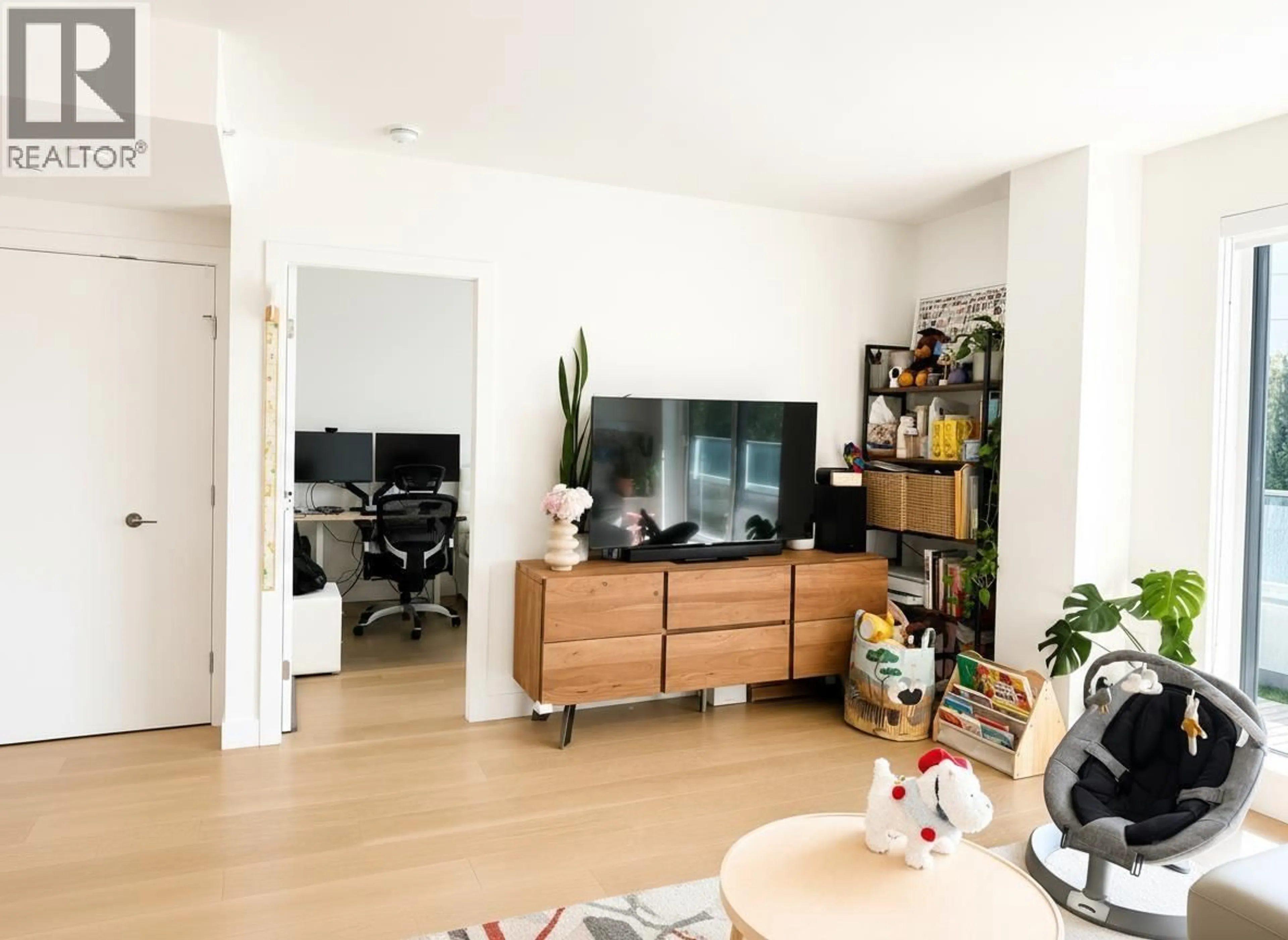 Living room with furniture, unknown for 512 - 5788 GILBERT ROAD, Richmond British Columbia V6X1B7