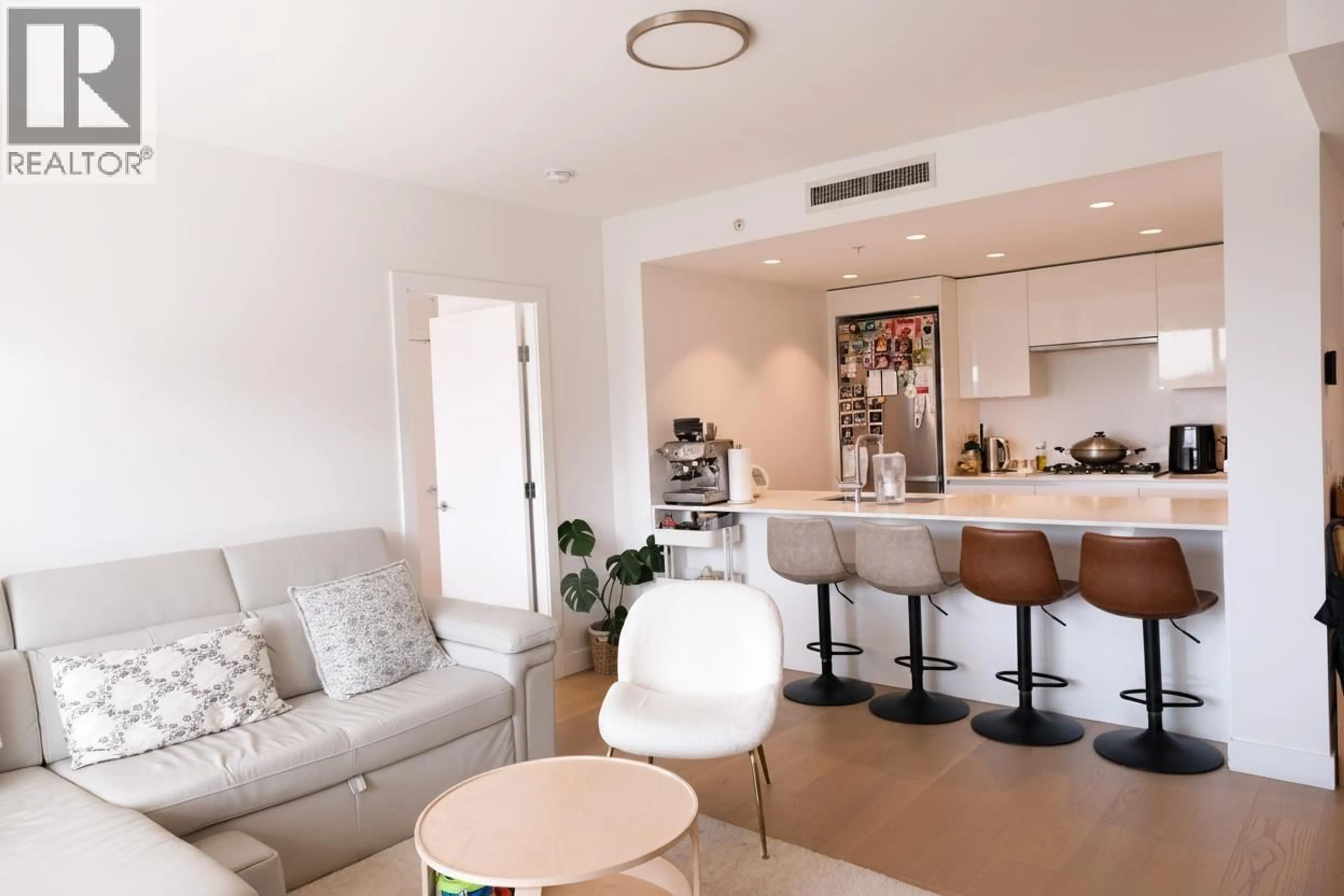 Living room with furniture, unknown for 512 - 5788 GILBERT ROAD, Richmond British Columbia V6X1B7