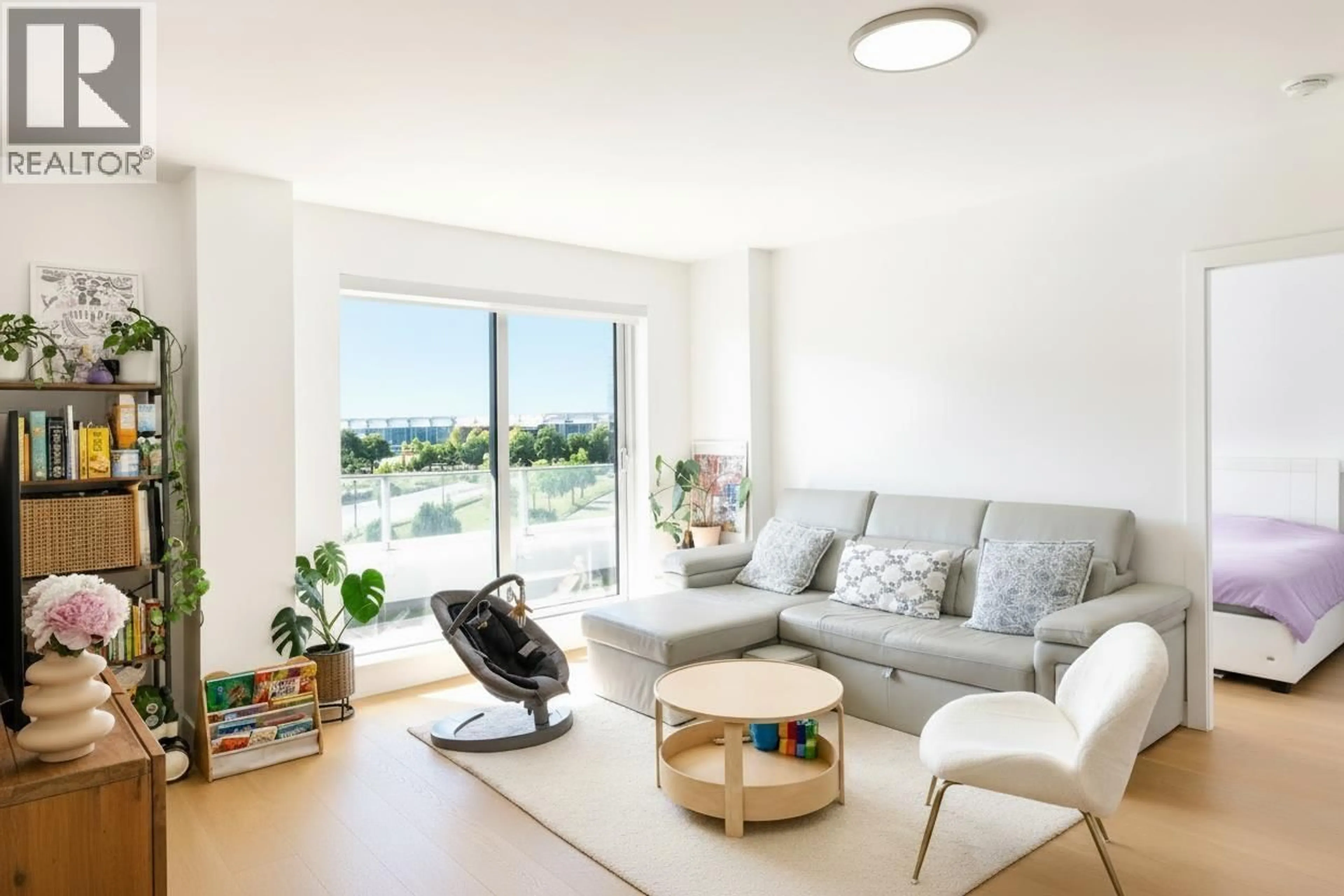 Living room with furniture, unknown for 512 - 5788 GILBERT ROAD, Richmond British Columbia V6X1B7