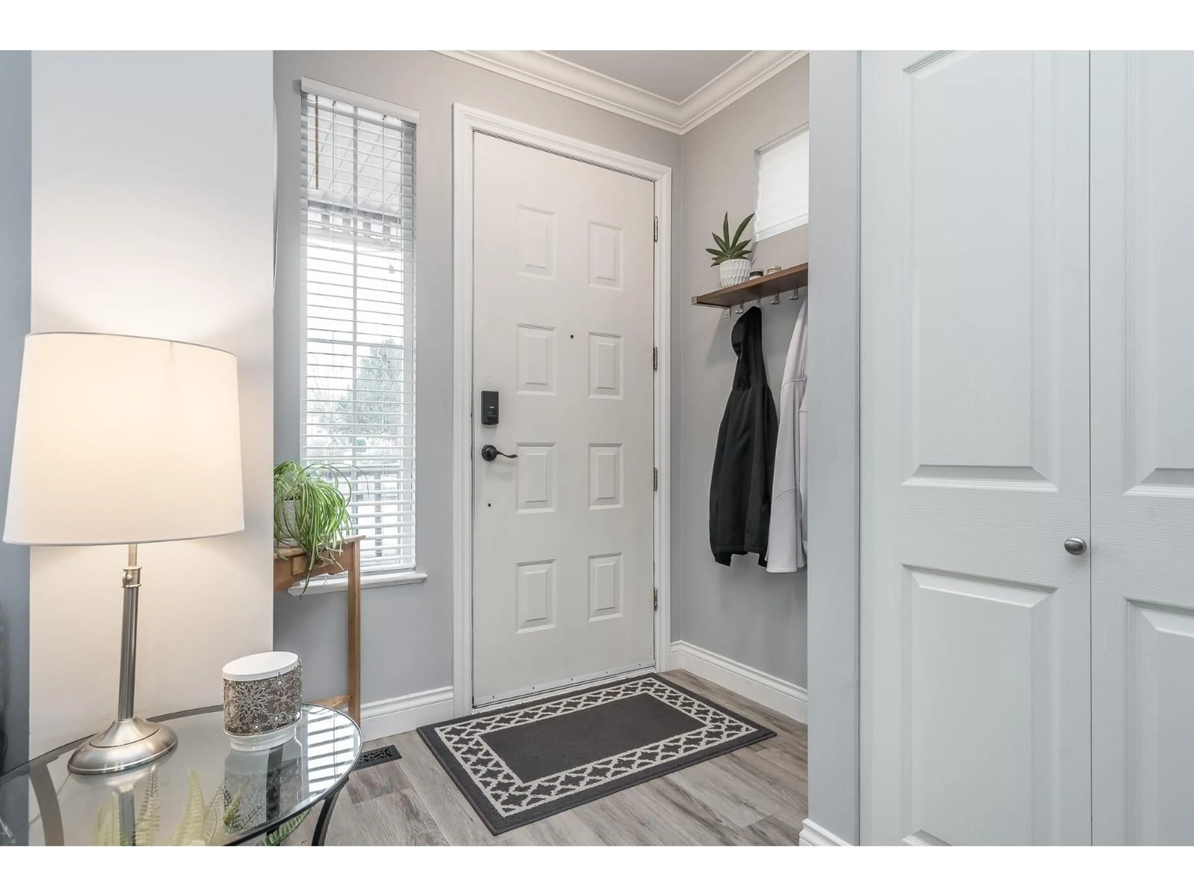 Indoor entryway for 6675 184A STREET, Surrey British Columbia V3S9A8