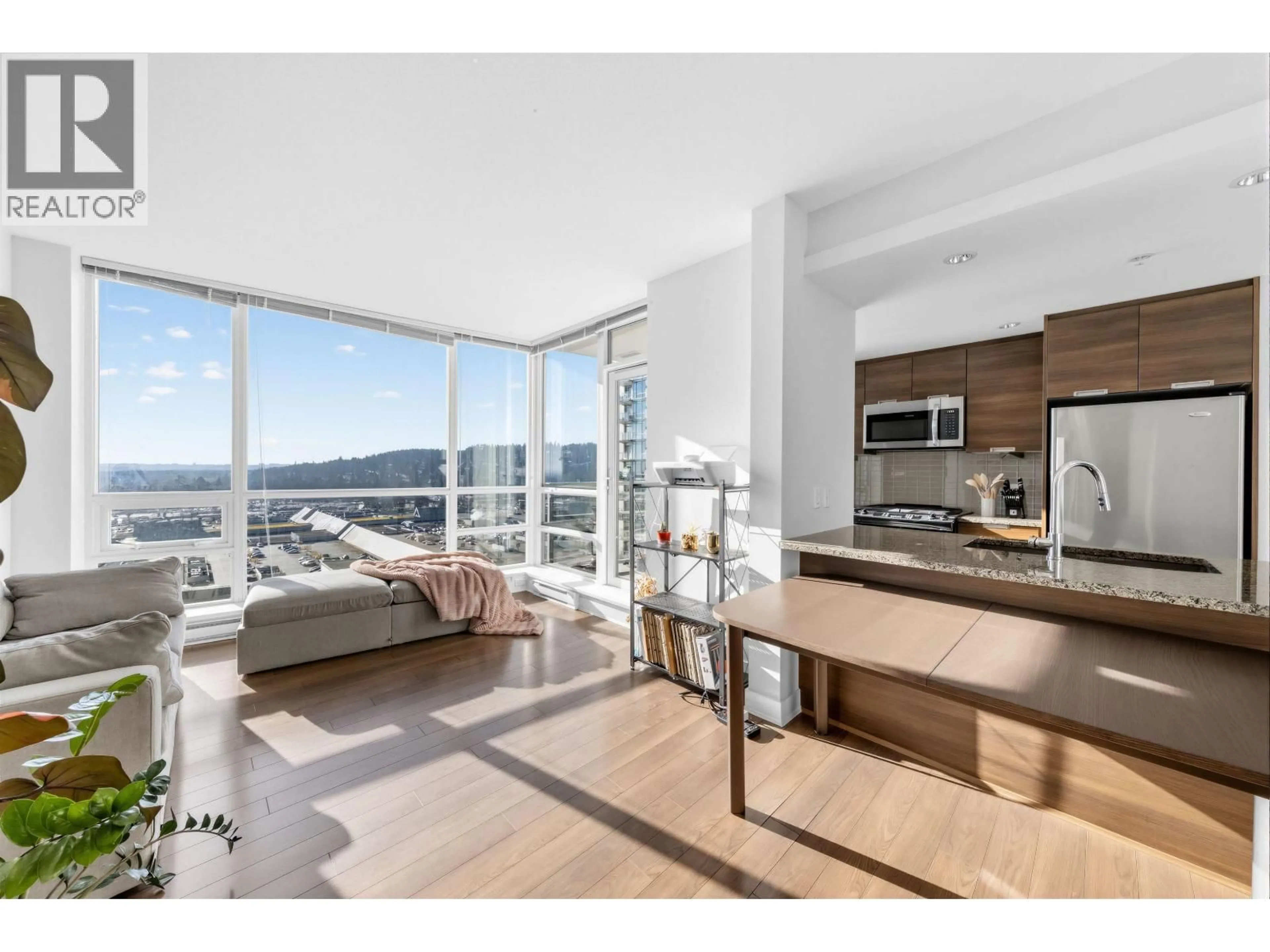 Open concept kitchen, unknown for 1901 - 2968 GLEN DRIVE, Coquitlam British Columbia V3B0C4