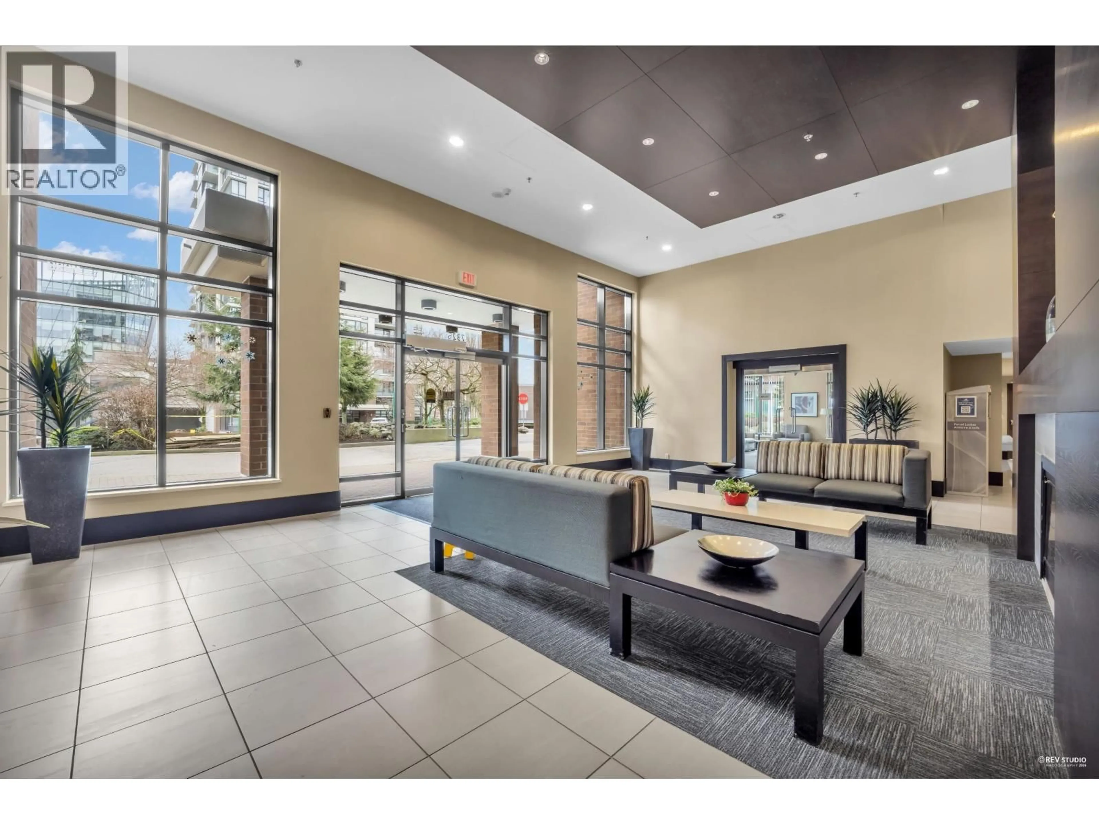 Lobby for 802 - 7325 ARCOLA STREET, Burnaby British Columbia V5E0A8