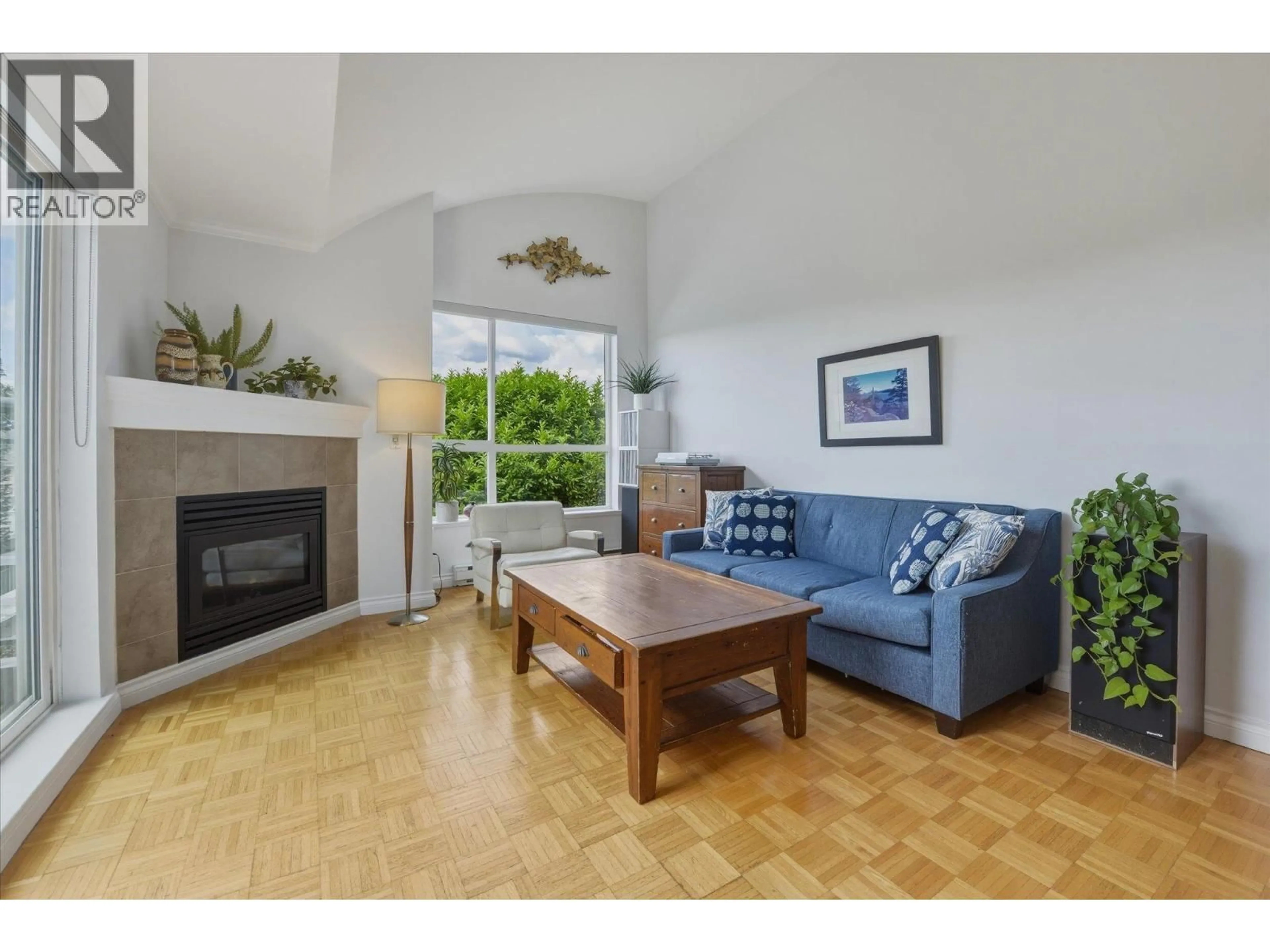 Living room with furniture, unknown for 402 - 1617 GRANT STREET, Vancouver British Columbia V5L2Y4