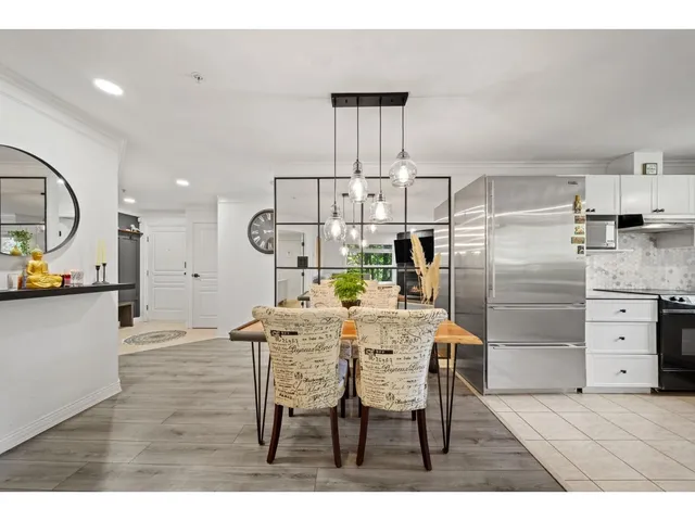 303 - 8115 121A STREET, Surrey 2