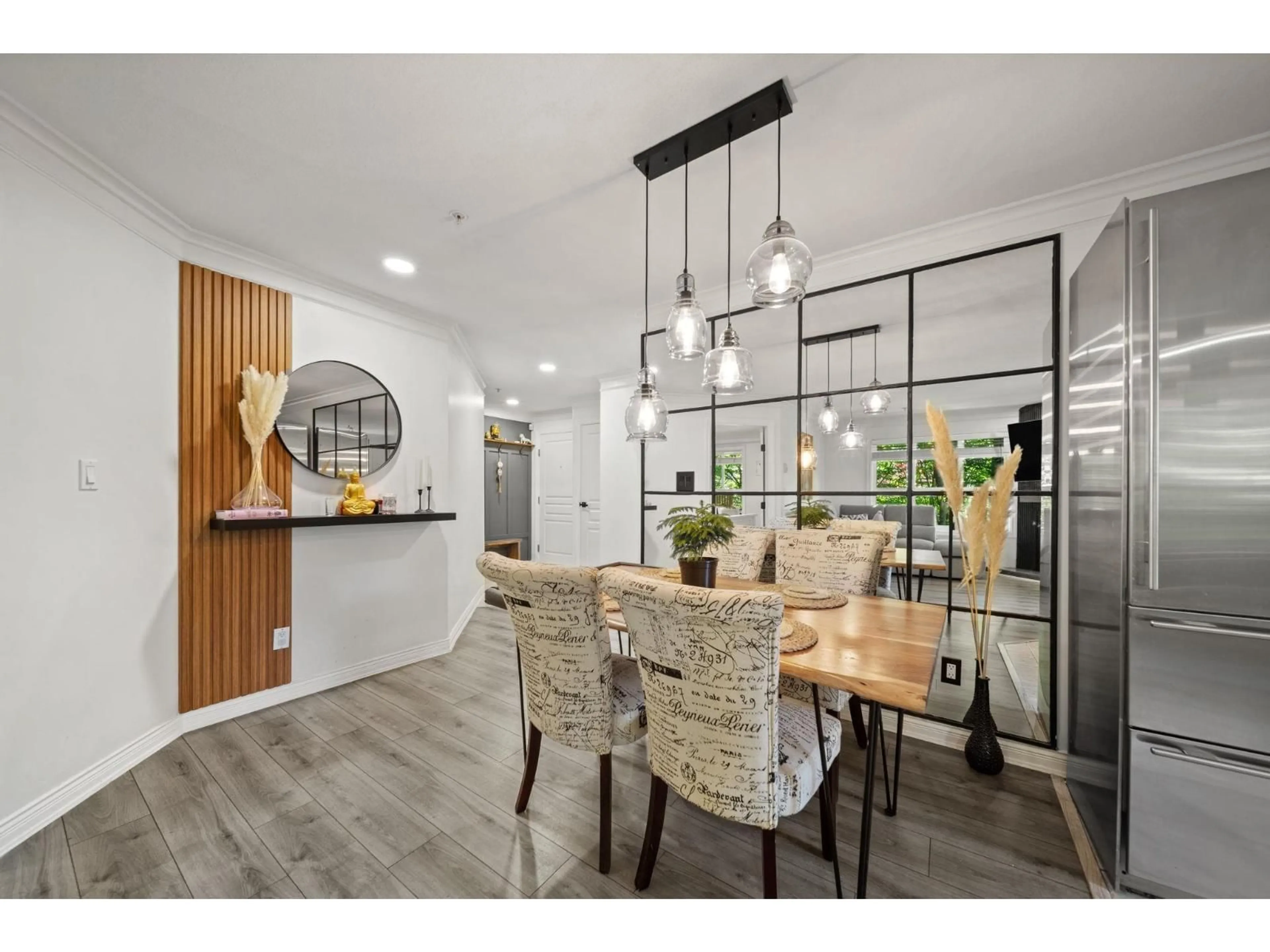 Unknown for 303 - 8115 121A STREET, Surrey British Columbia V3W1J2