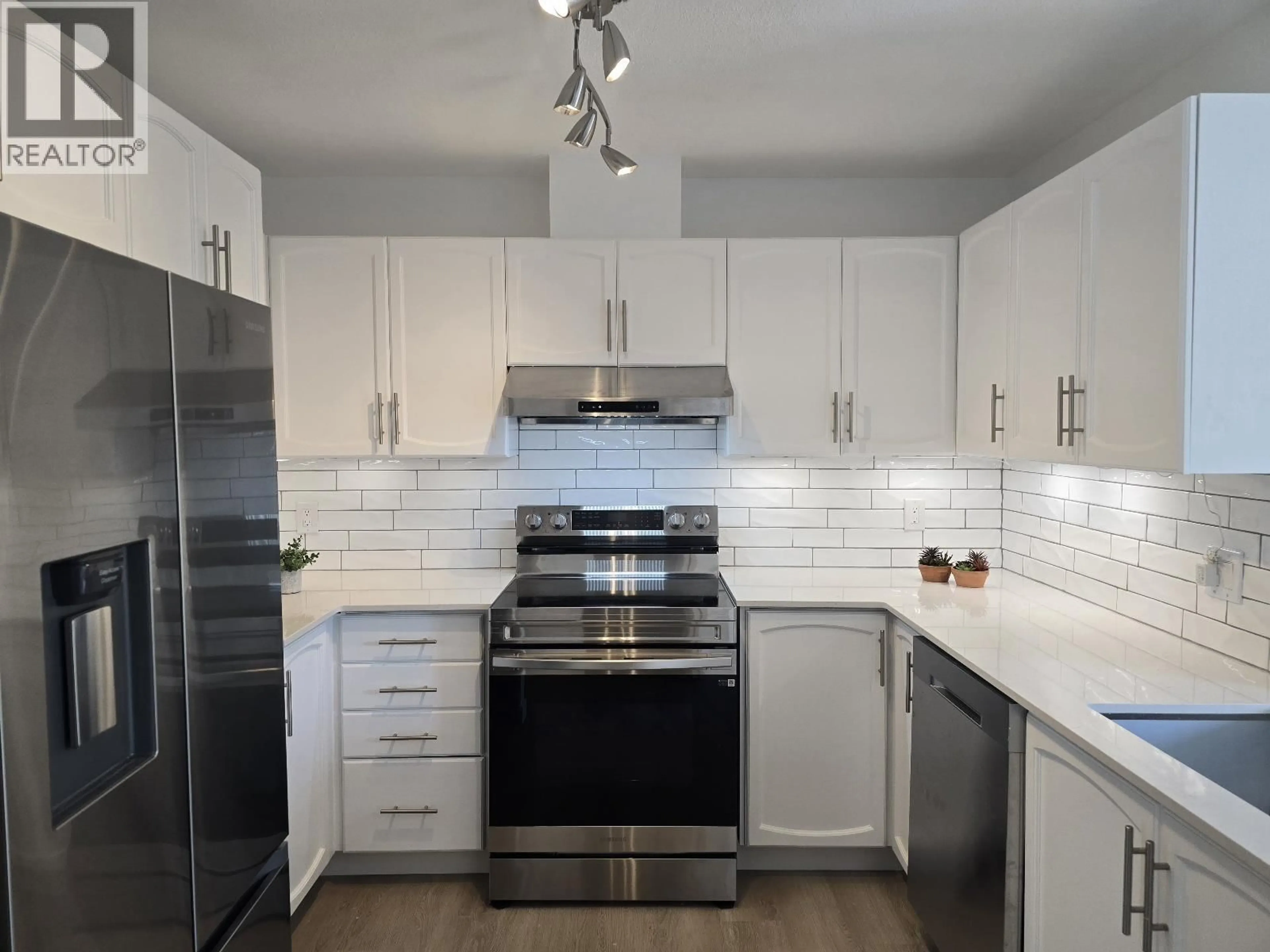 Standard kitchen, unknown for 31 - 11502 BURNETT STREET, Maple Ridge British Columbia V2X0Y2