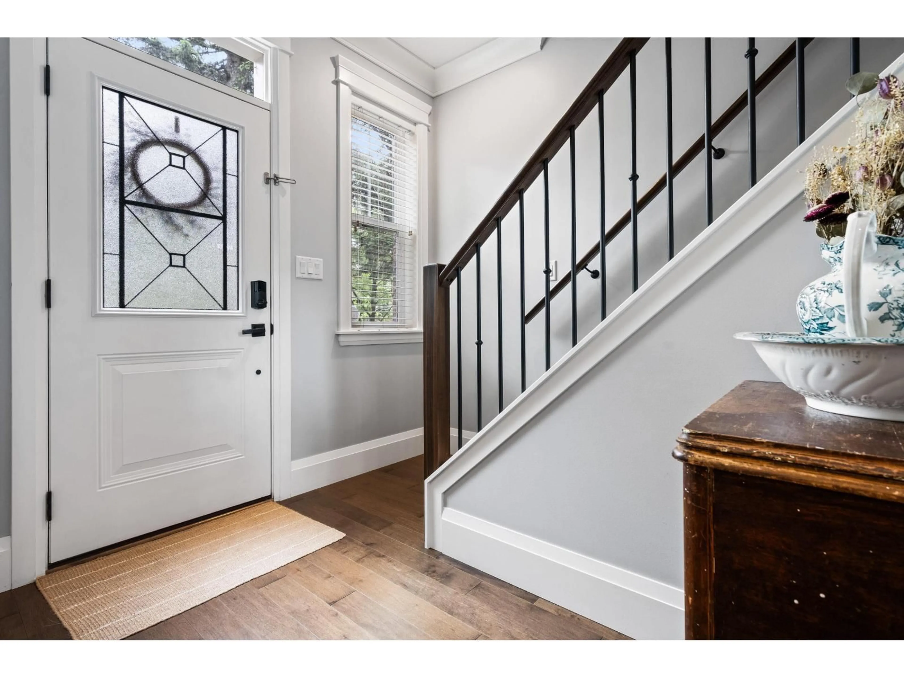 Indoor entryway for 5753 GARRISON BOULEVARD, Chilliwack British Columbia V2R0S8