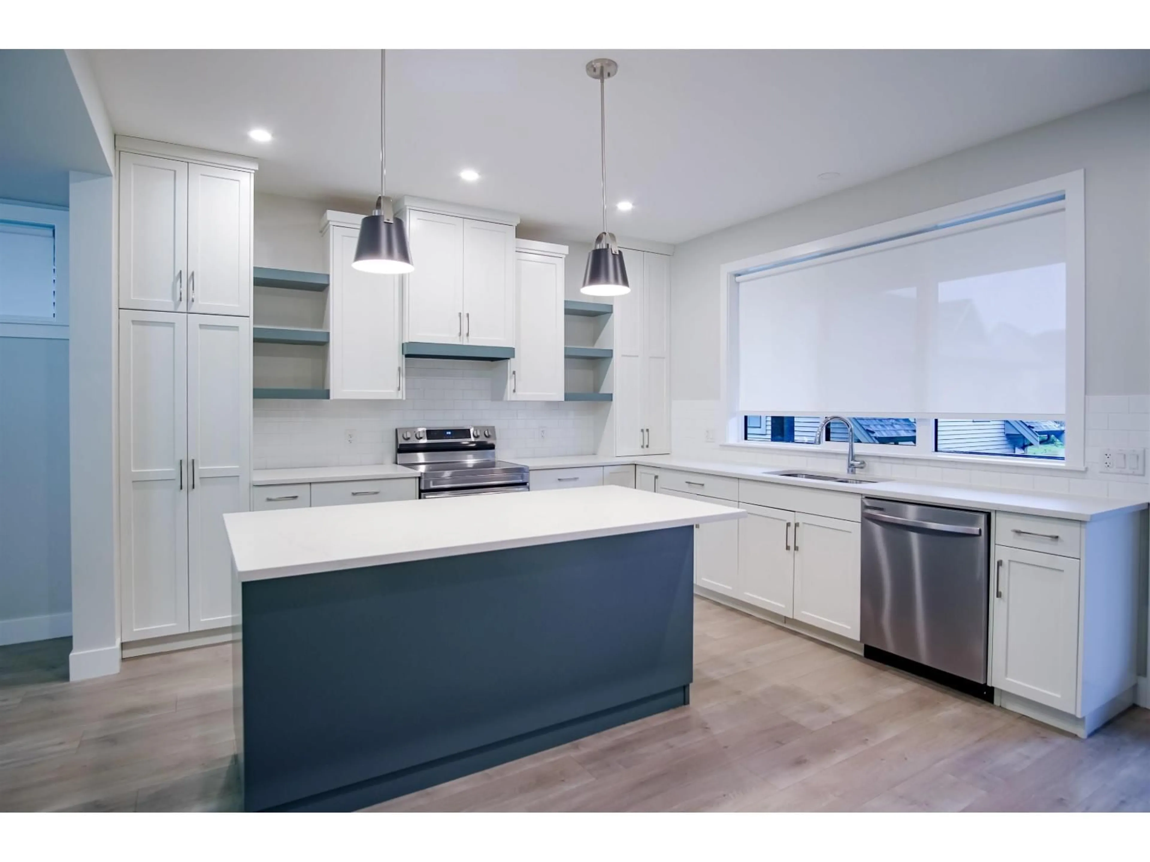 Open concept kitchen, unknown for 7858 CEDARBROOK ROAD, Chilliwack British Columbia V2R6G7