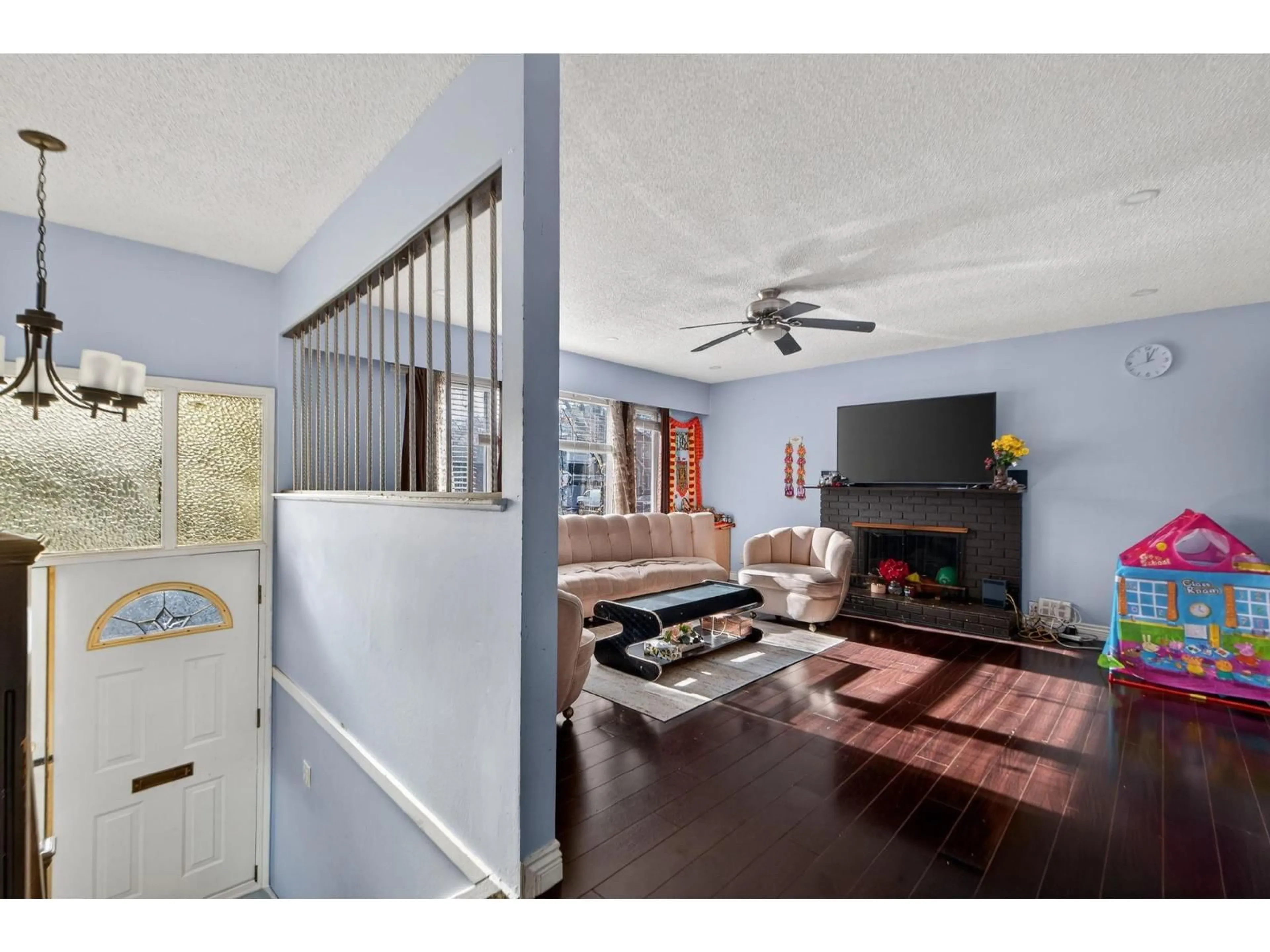 Unknown for 12959 CARLUKE CRESCENT, Surrey British Columbia V3V6R5
