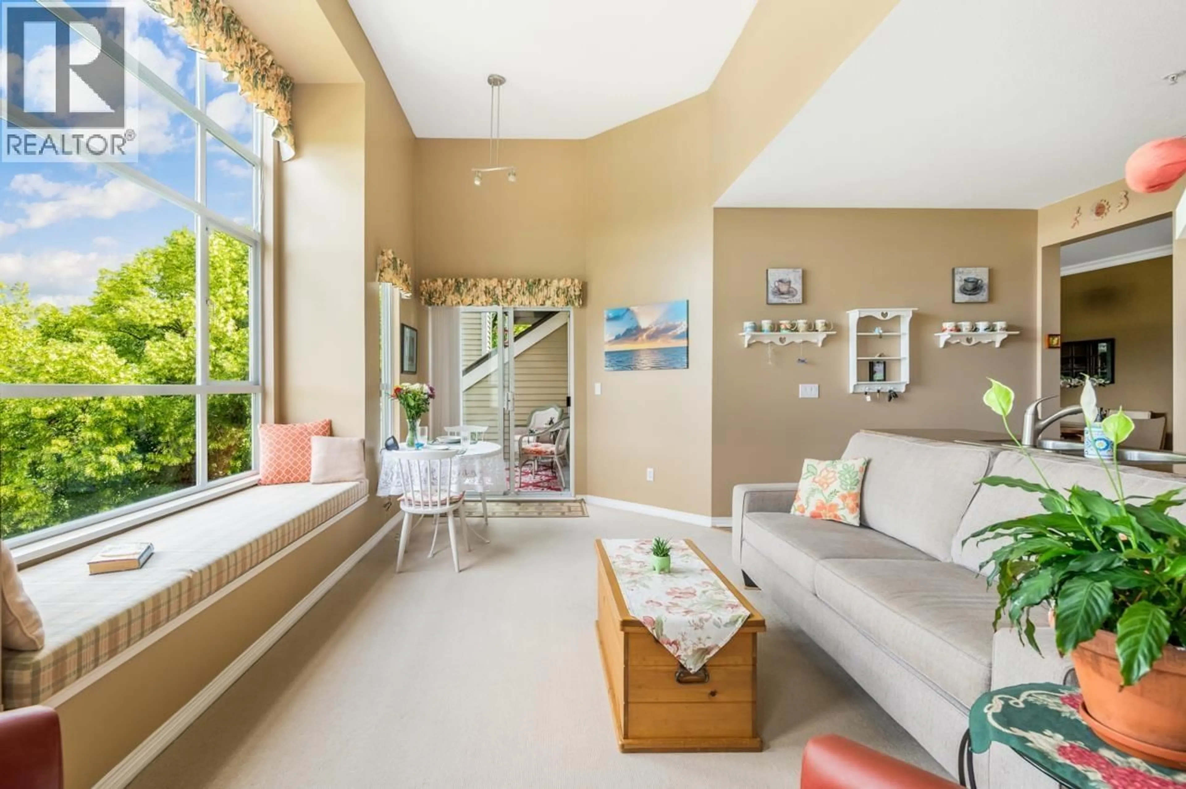 Unknown for 406 - 5280 OAKMOUNT CRESCENT, Burnaby British Columbia V5H4S1