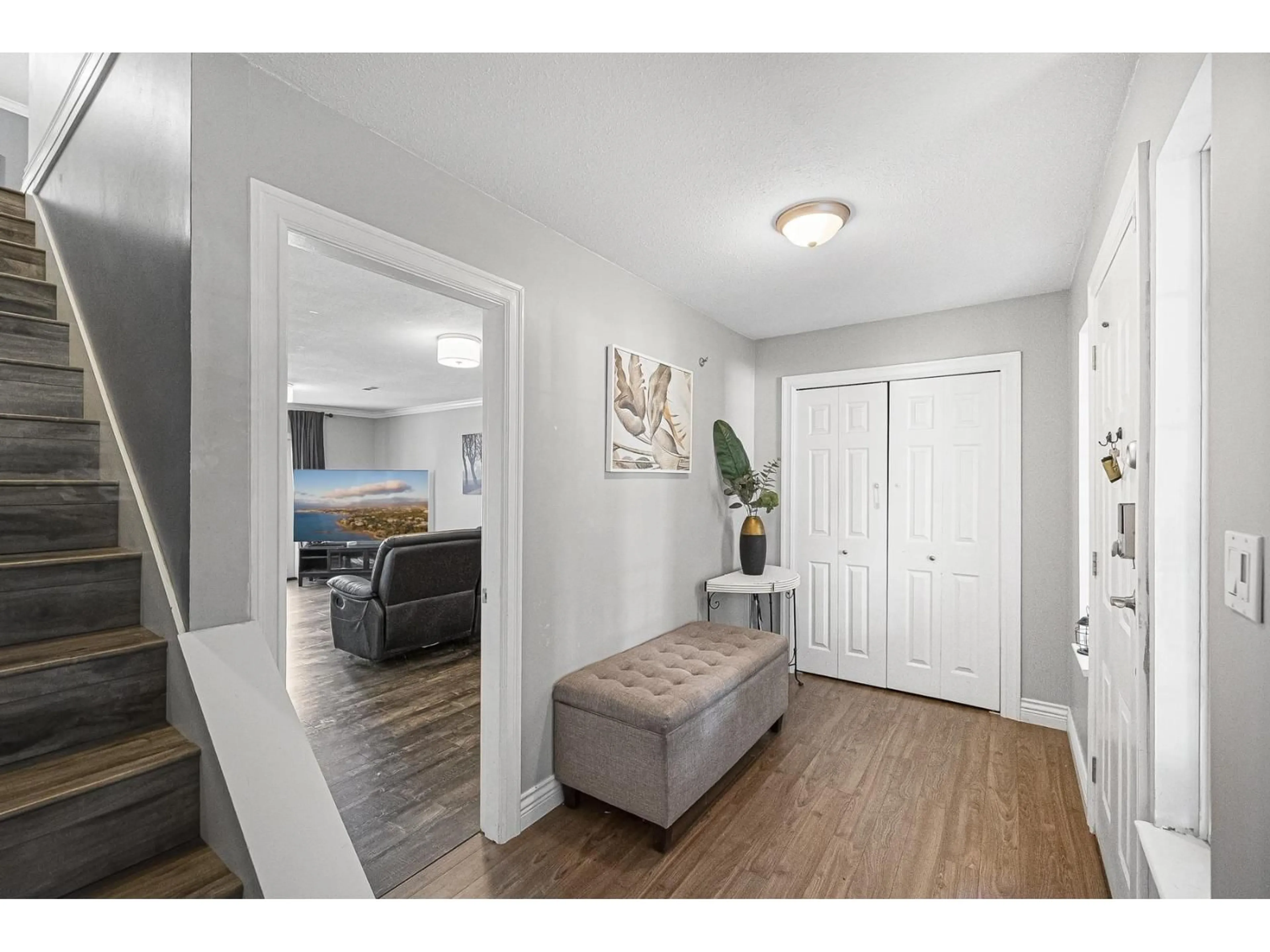Indoor entryway for 2928 264A STREET, Langley British Columbia V4W3B4