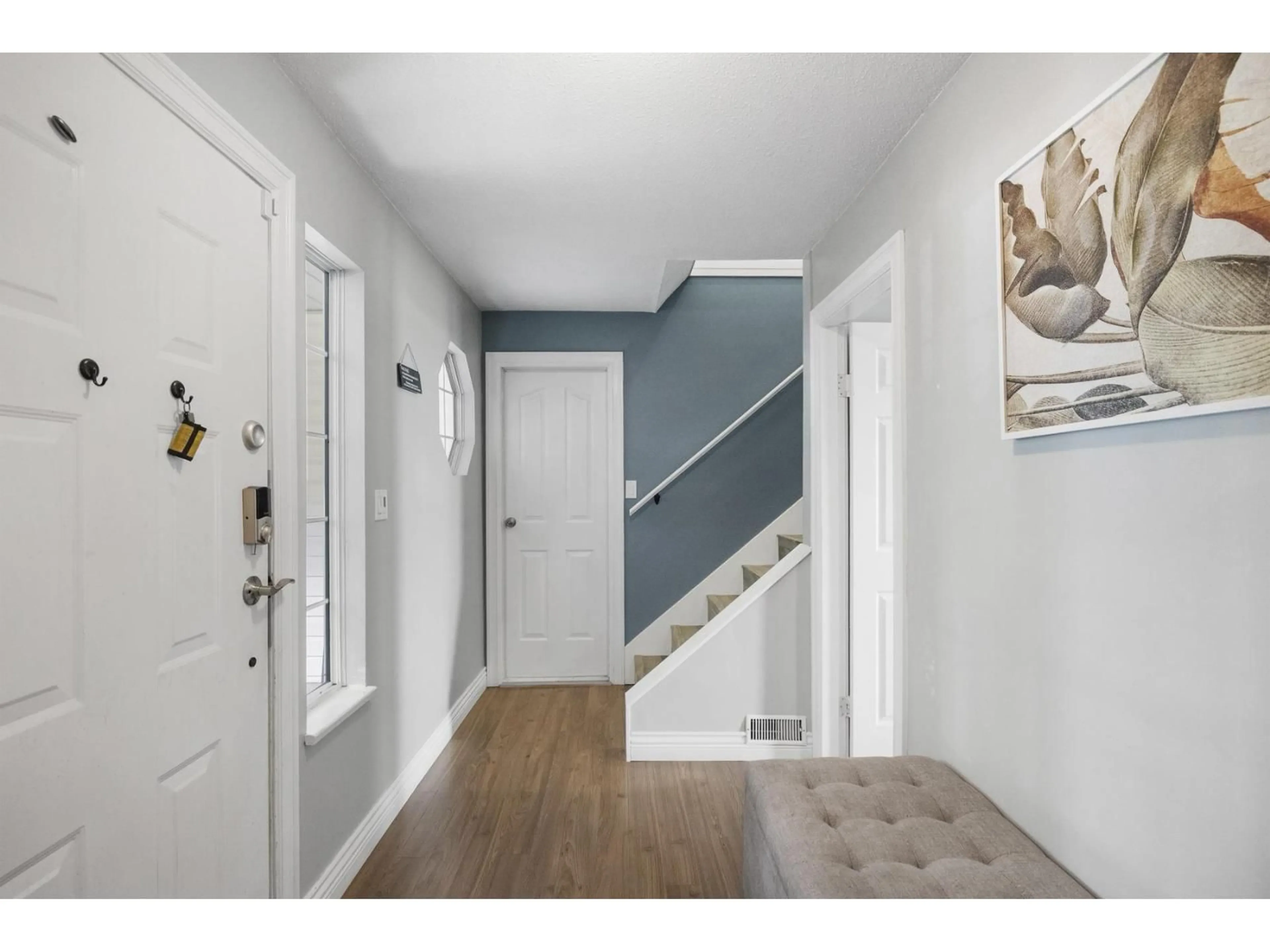 Indoor entryway for 2928 264A STREET, Langley British Columbia V4W3B4