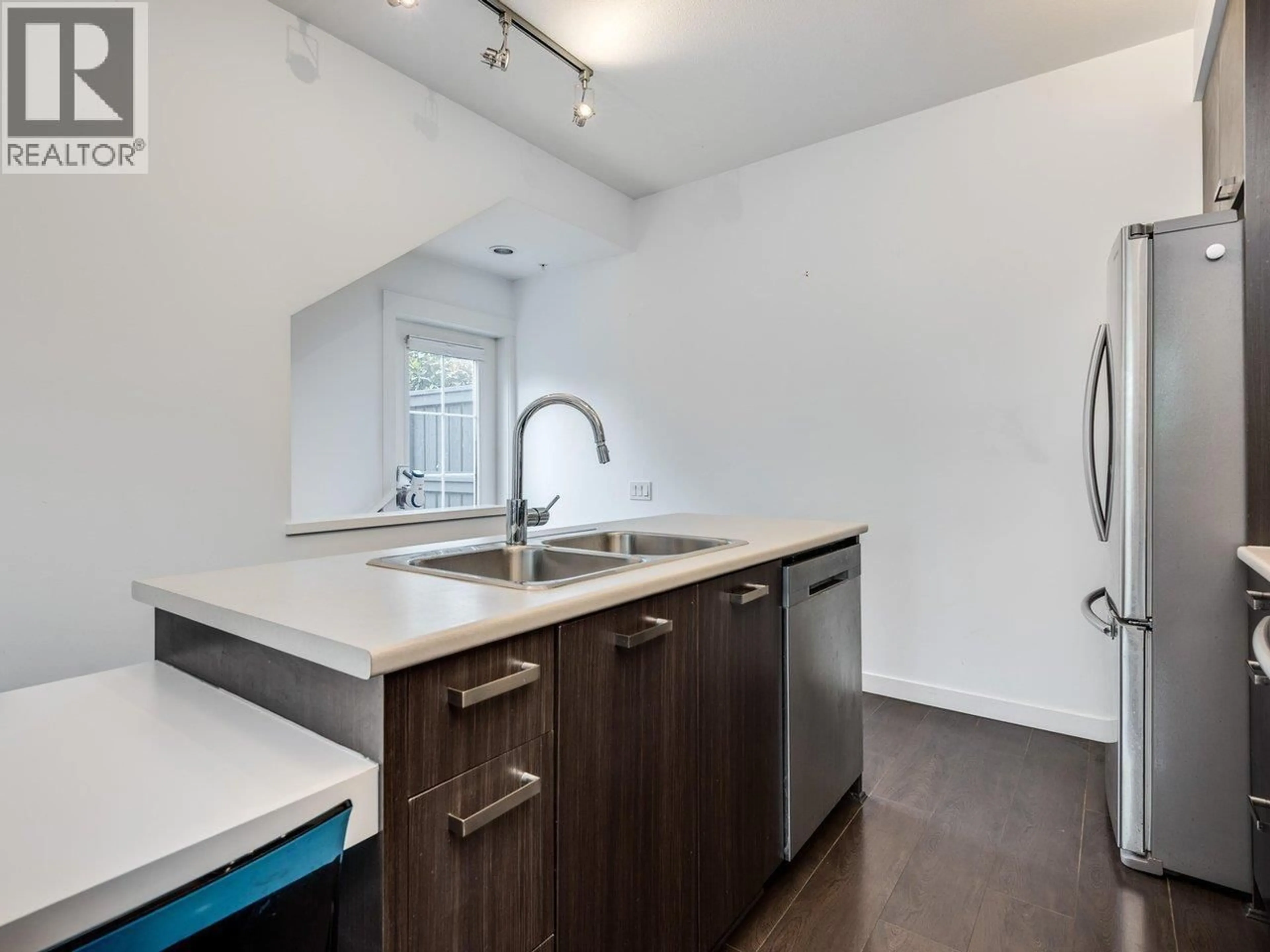 Open concept kitchen, unknown for 48 - 2423 AVON PLACE, Port Coquitlam British Columbia V3B0H5