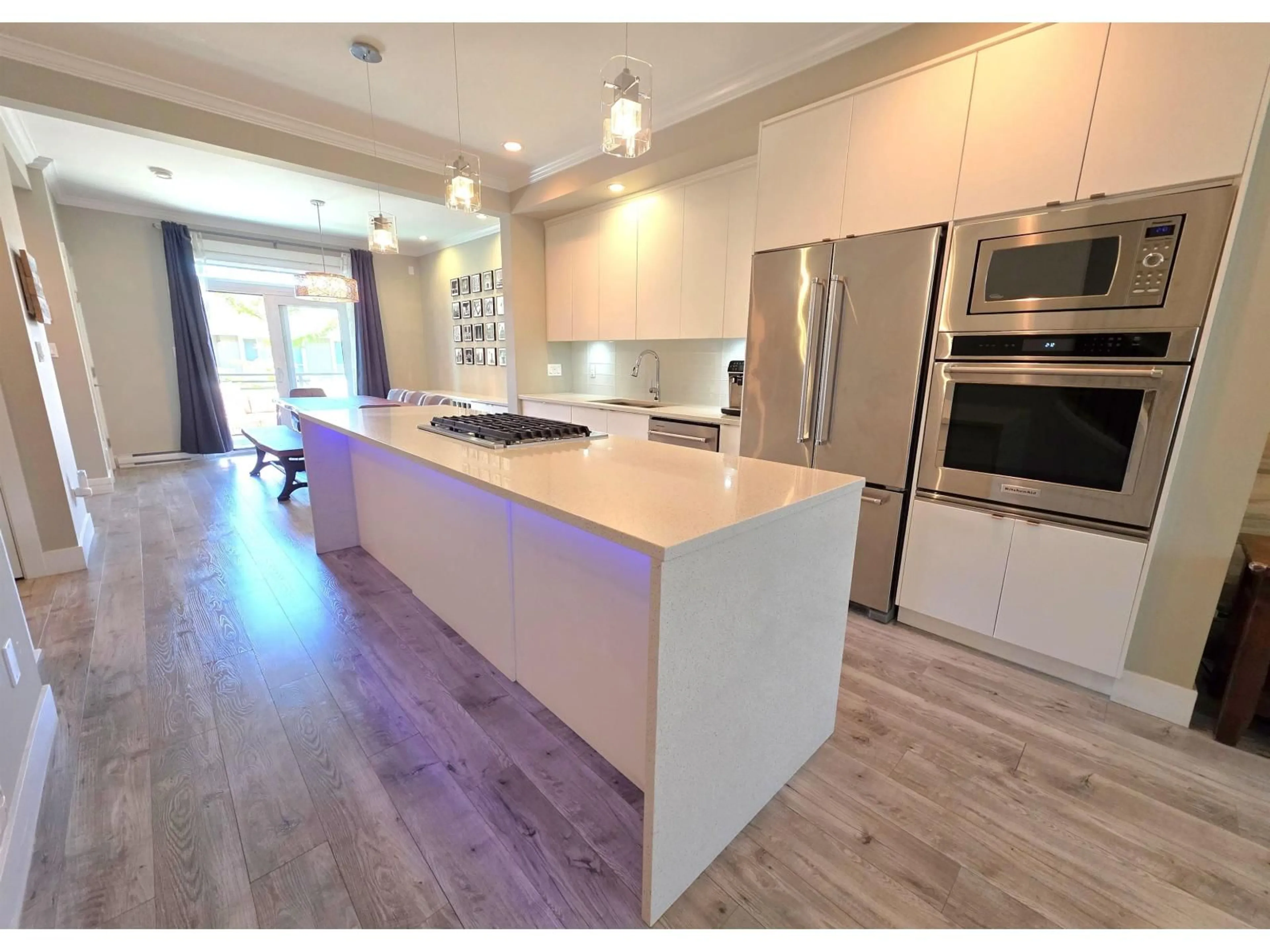 Open concept kitchen, unknown for 148 - 16488 64 AVENUE, Surrey British Columbia V3S6X6