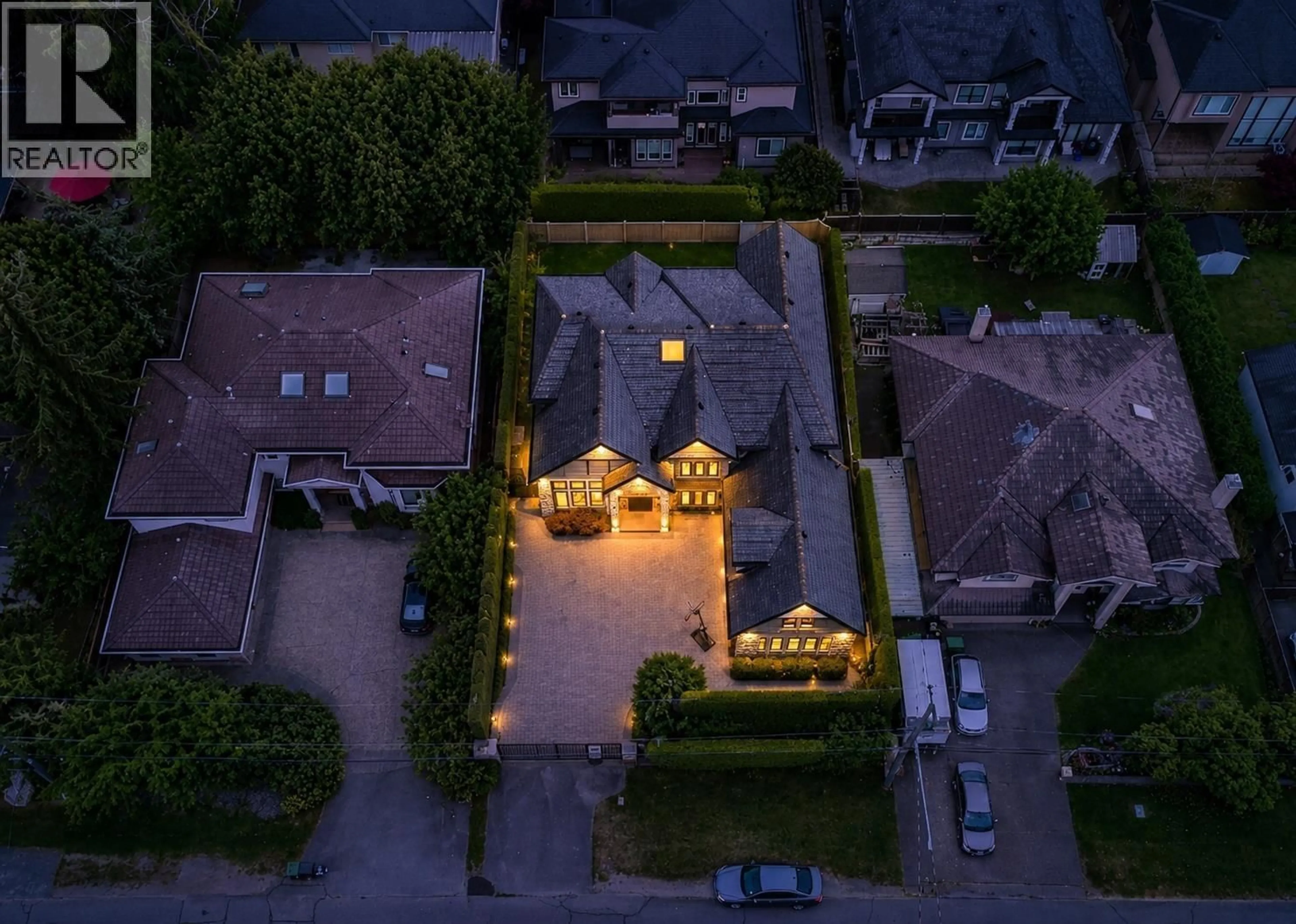A pic from outside/outdoor area/front of a property/back of a property/a pic from drone, street for 10320 DENNIS CRESCENT, Richmond British Columbia V7A3R8