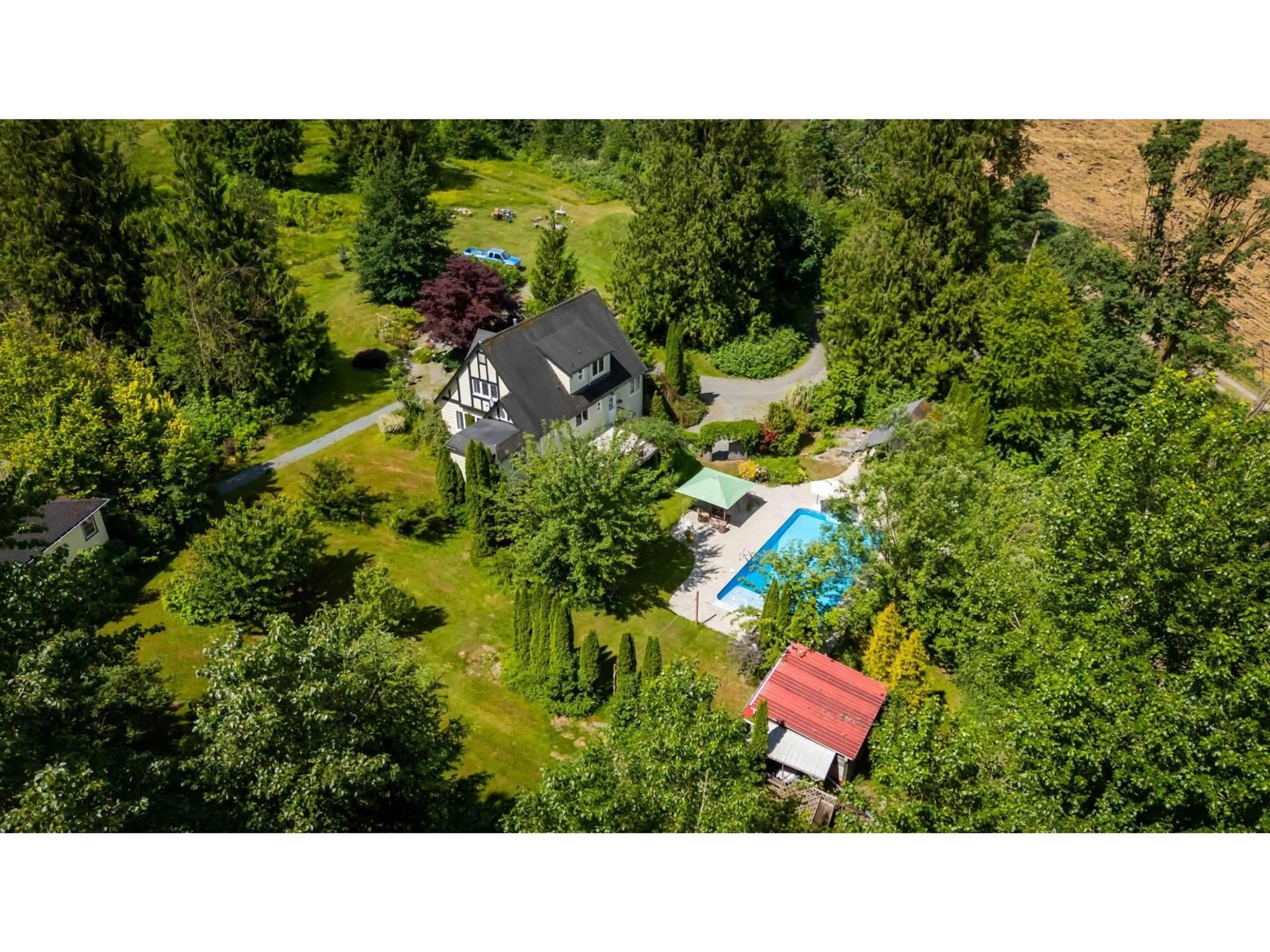 A pic from outside/outdoor area/front of a property/back of a property/a pic from drone, unknown for 8561 BRADNER ROAD, Abbotsford British Columbia V4X2H5