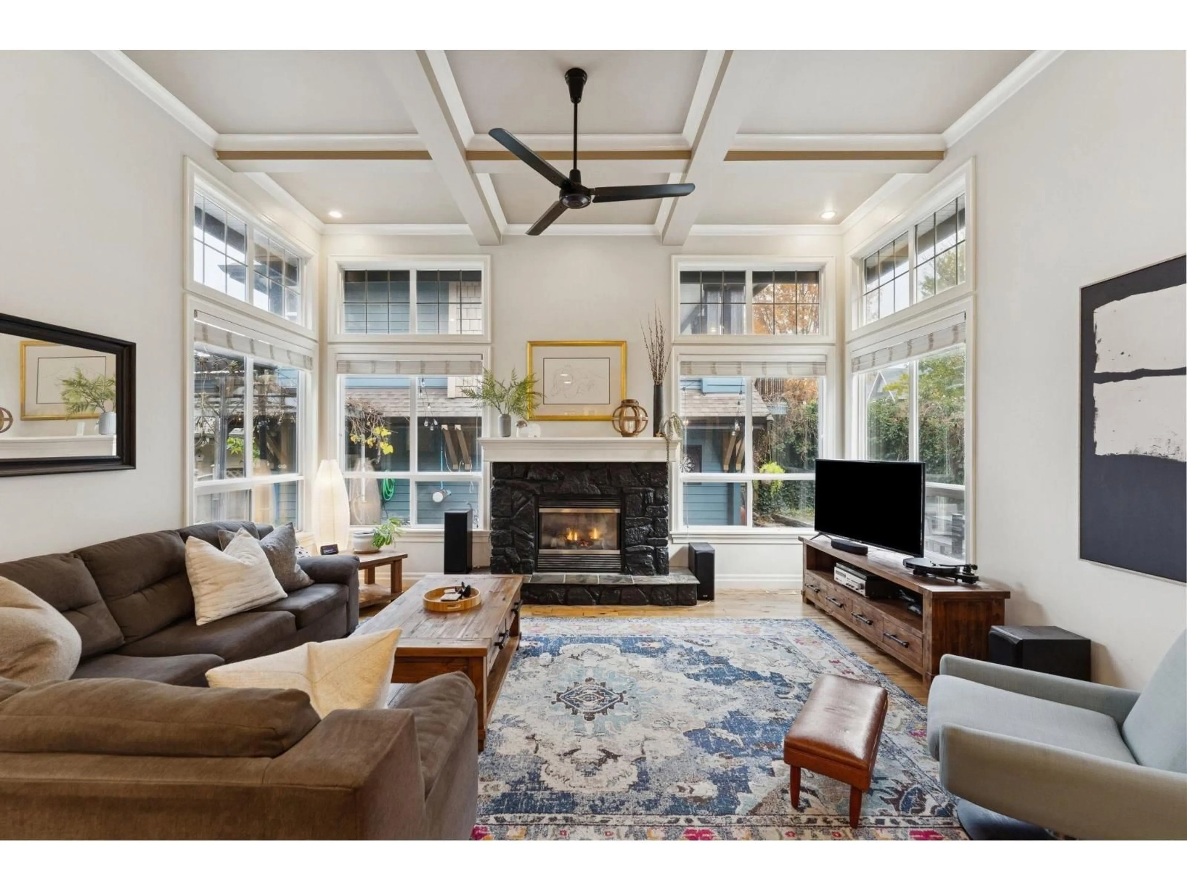 Living room with furniture, unknown for 5782 GARRISON BOULEVARD, Chilliwack British Columbia V2R5X9