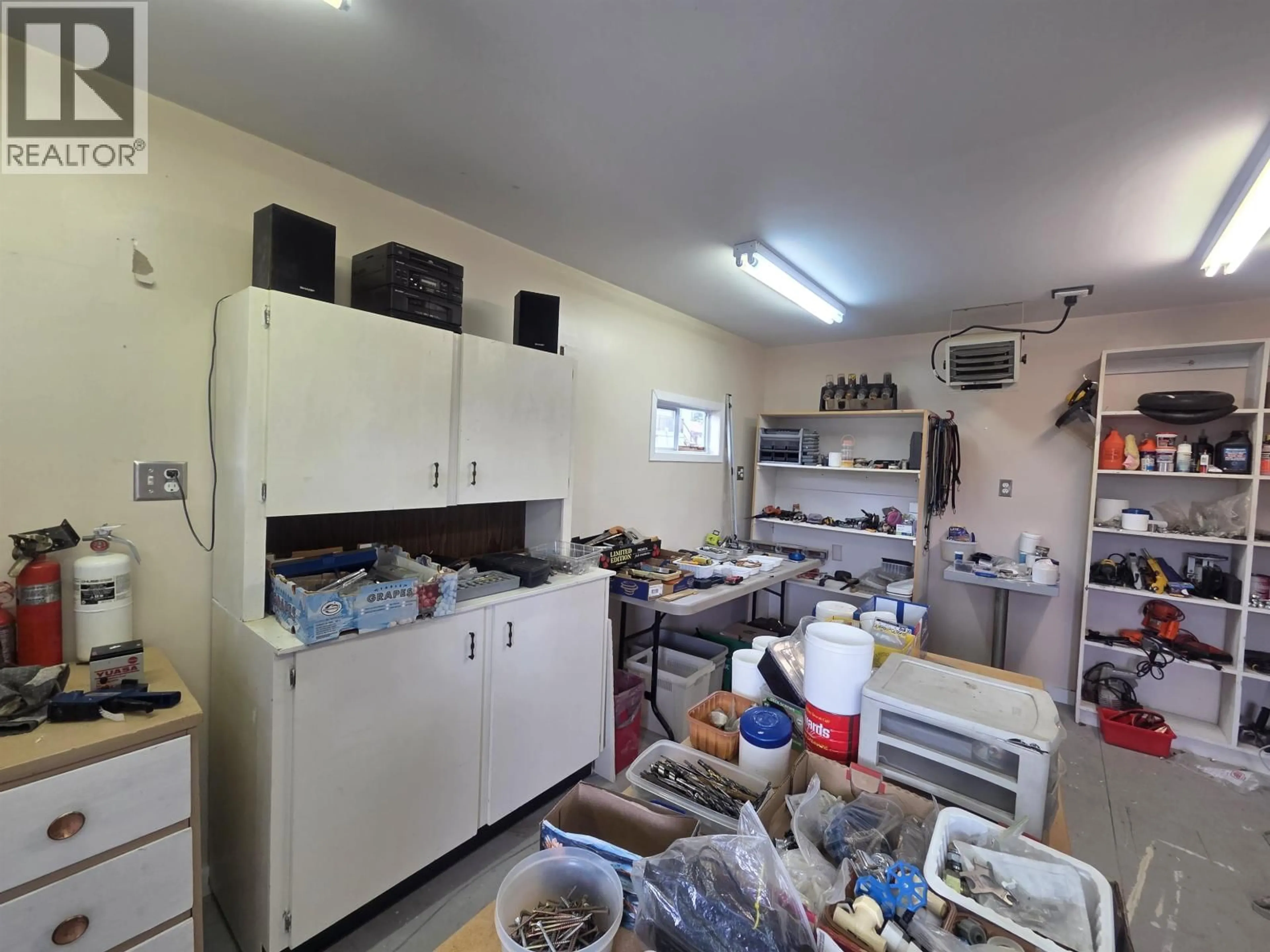 Standard kitchen, floor is not visible for 2091 NORWOOD STREET, Prince George British Columbia V2L1X9
