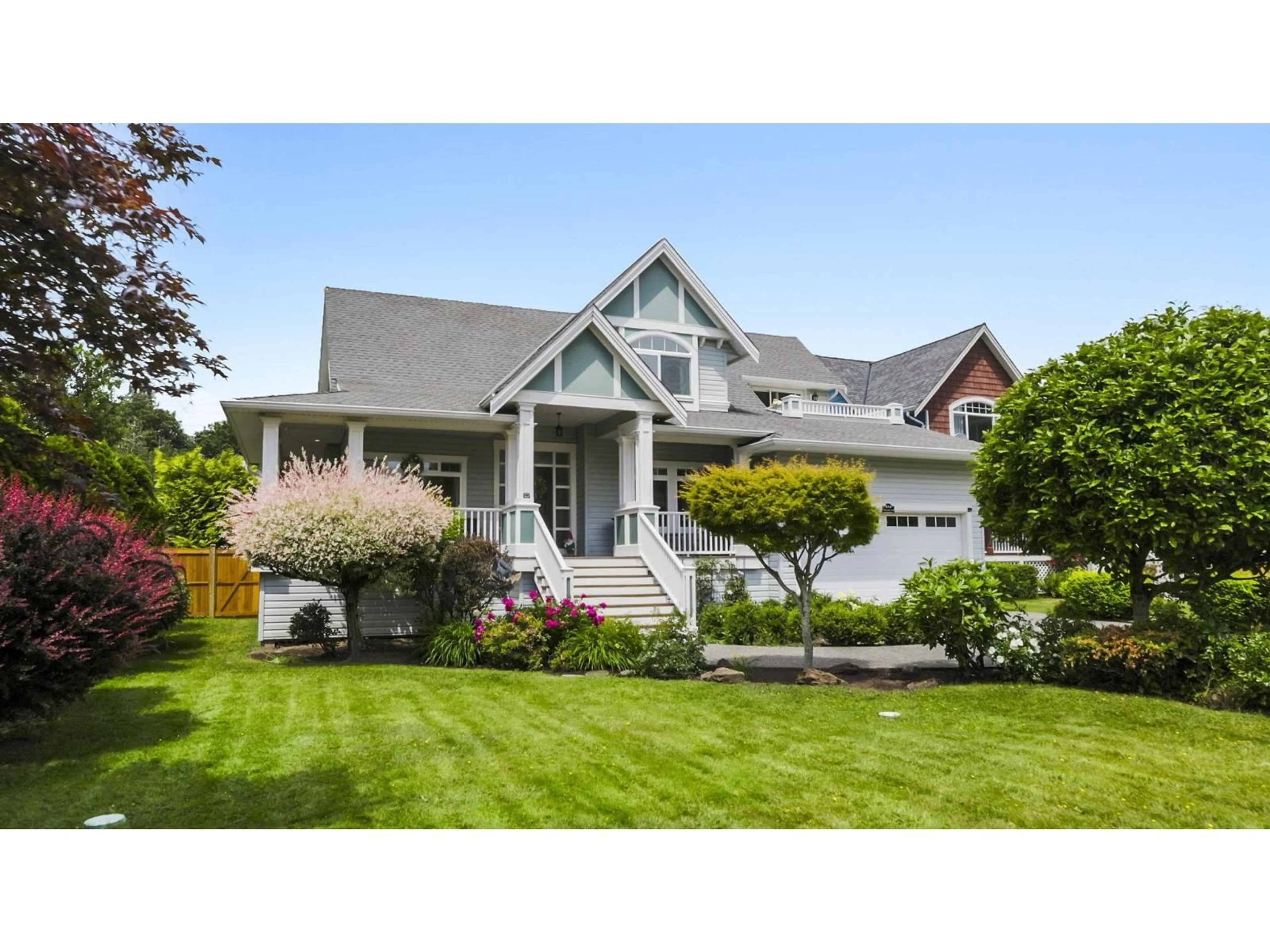 Home with vinyl exterior material, street for 237 BALSAM AVENUE, Harrison Hot Springs British Columbia V0M1K0