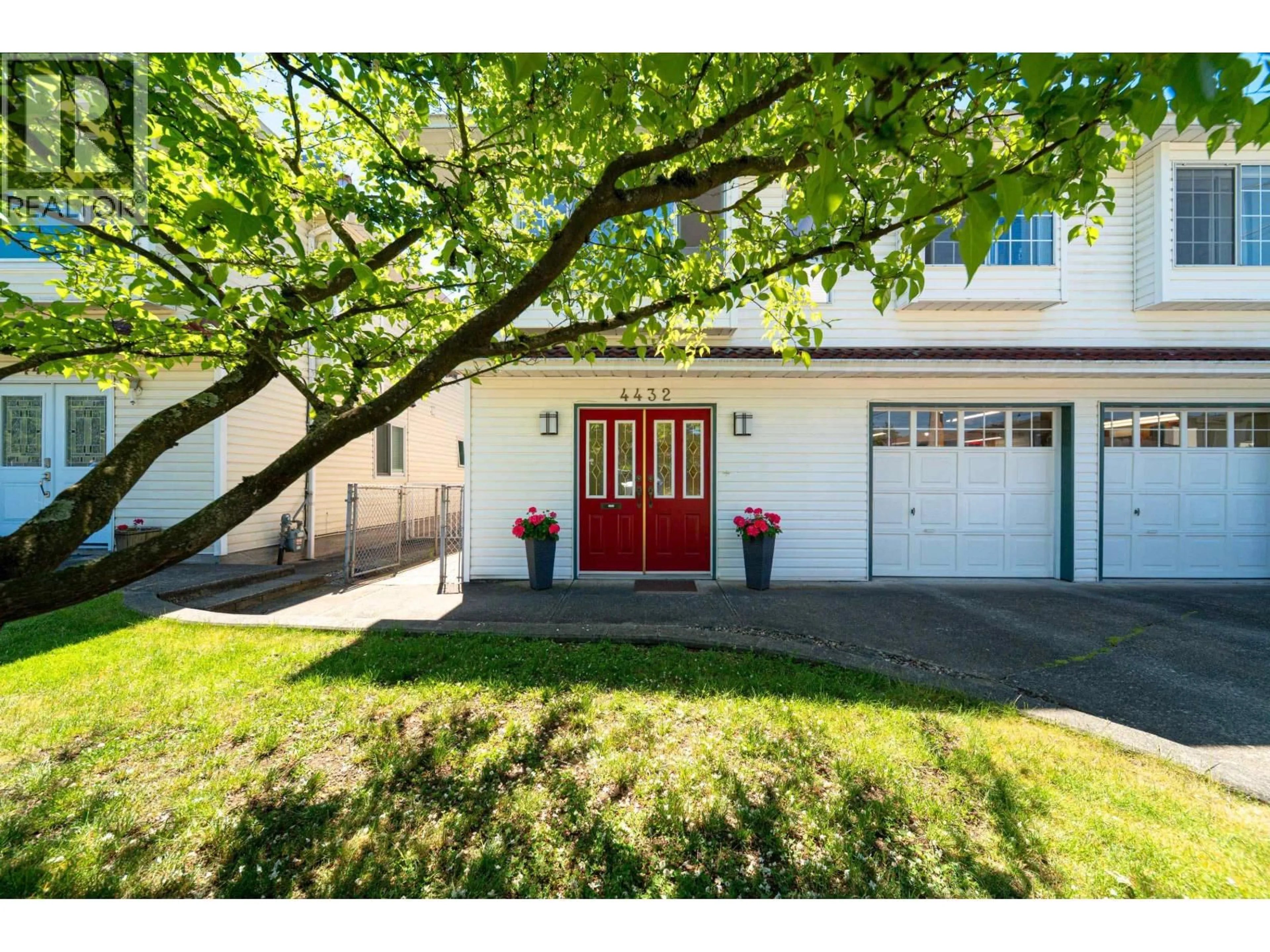 Unknown for 4432 GRAVELEY STREET, Burnaby British Columbia V5C3T8