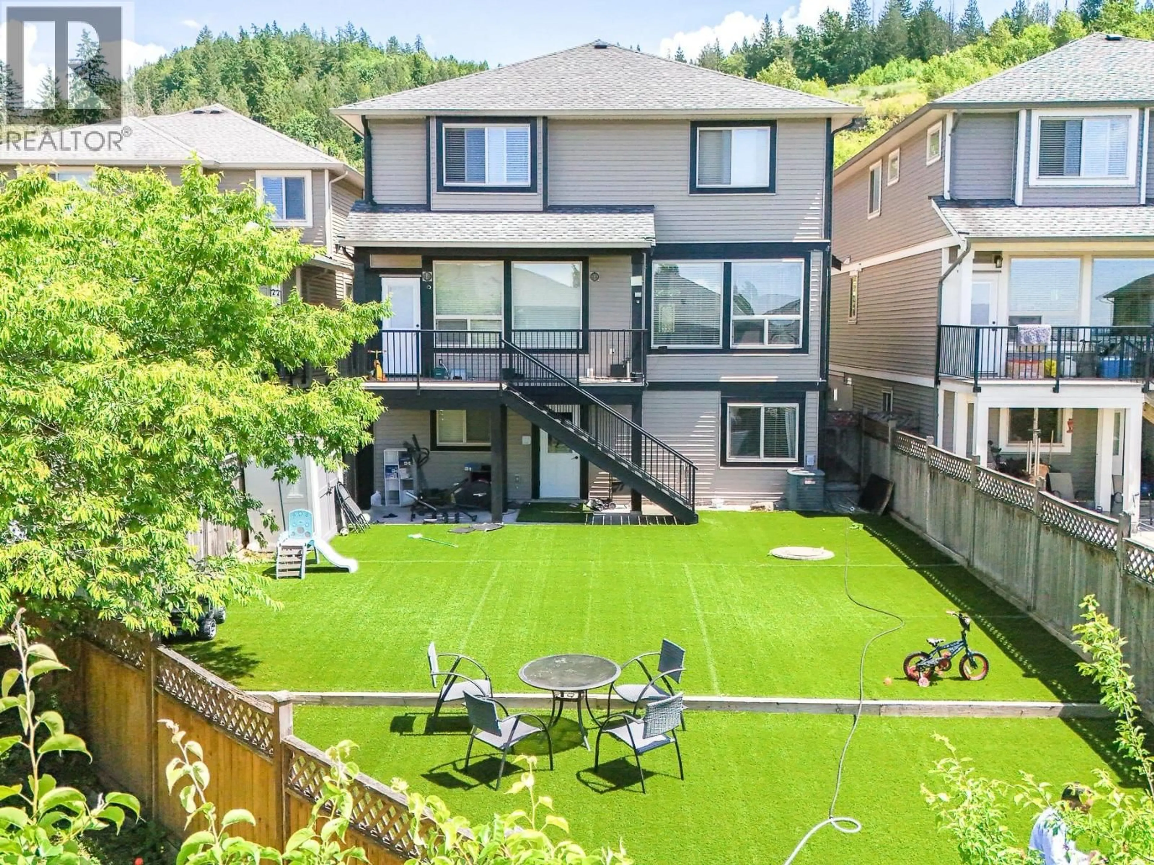 A pic from outside/outdoor area/front of a property/back of a property/a pic from drone, mountain view for 10553 248 STREET, Maple Ridge British Columbia V2W0G2