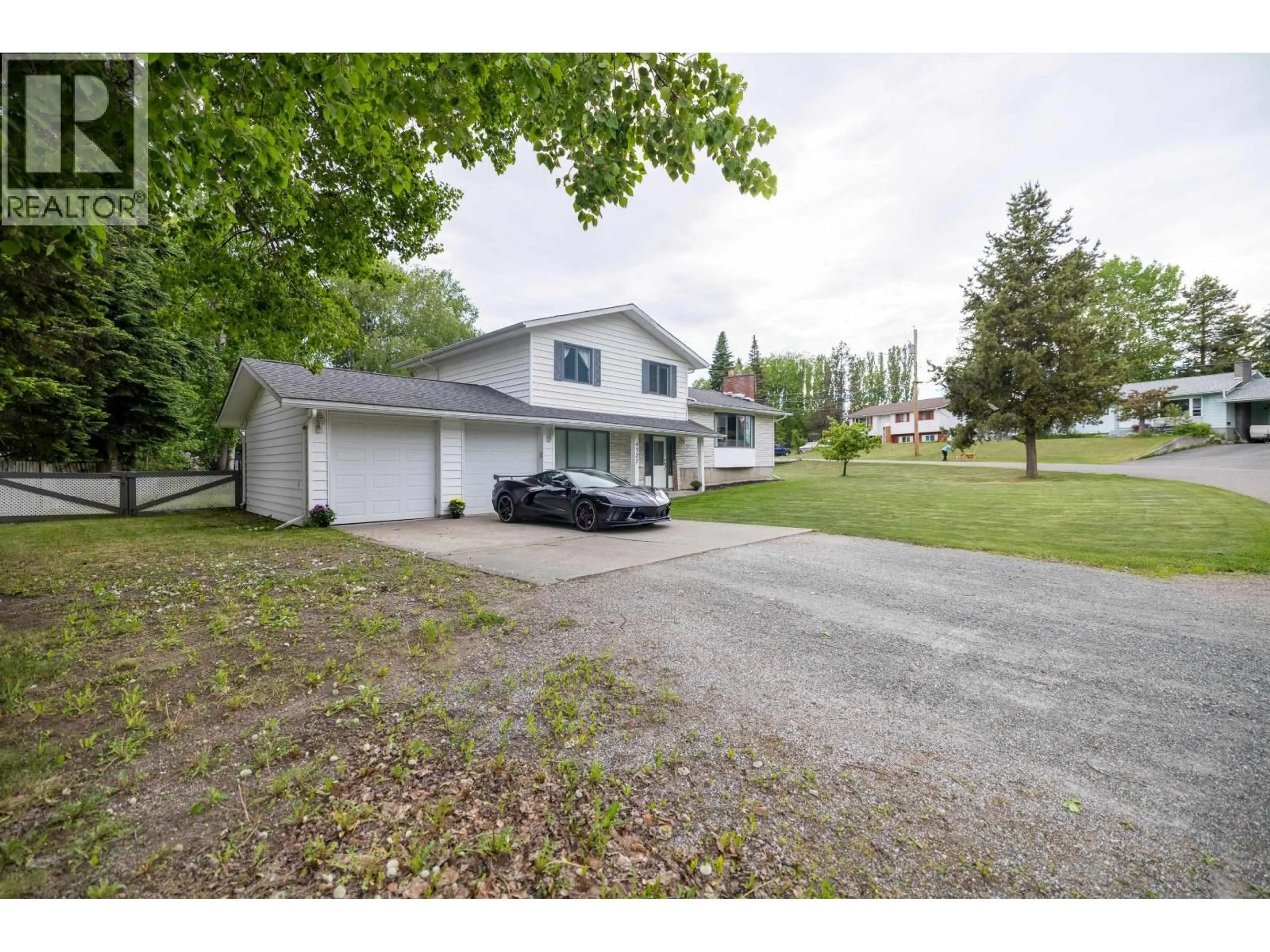 A pic from outside/outdoor area/front of a property/back of a property/a pic from drone, street for 4327 MONTGOMERY CRESCENT, Prince George British Columbia V2K2E4