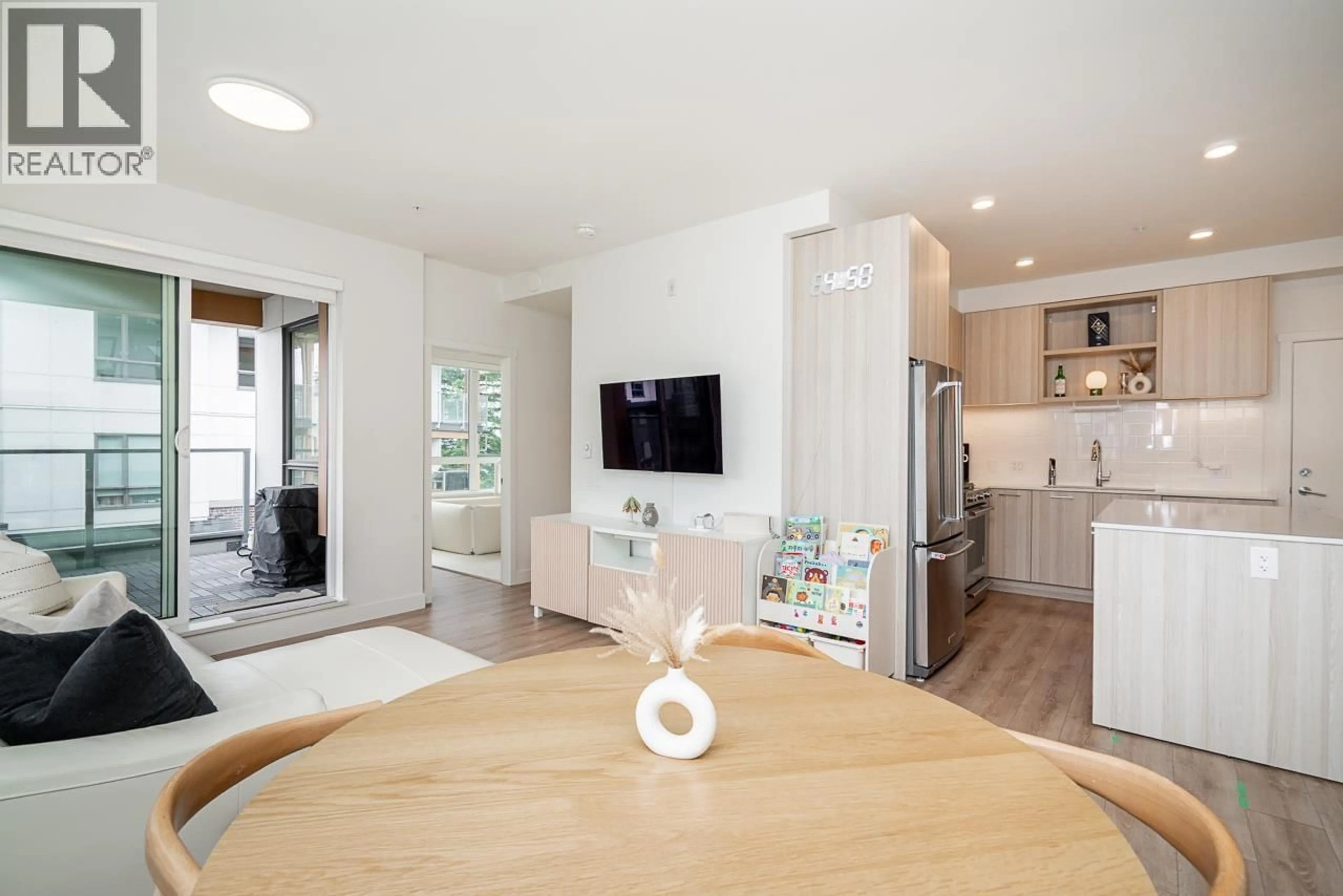 Open concept kitchen, unknown for 505 - 741 ANSKAR COURT, Coquitlam British Columbia V3J4J3