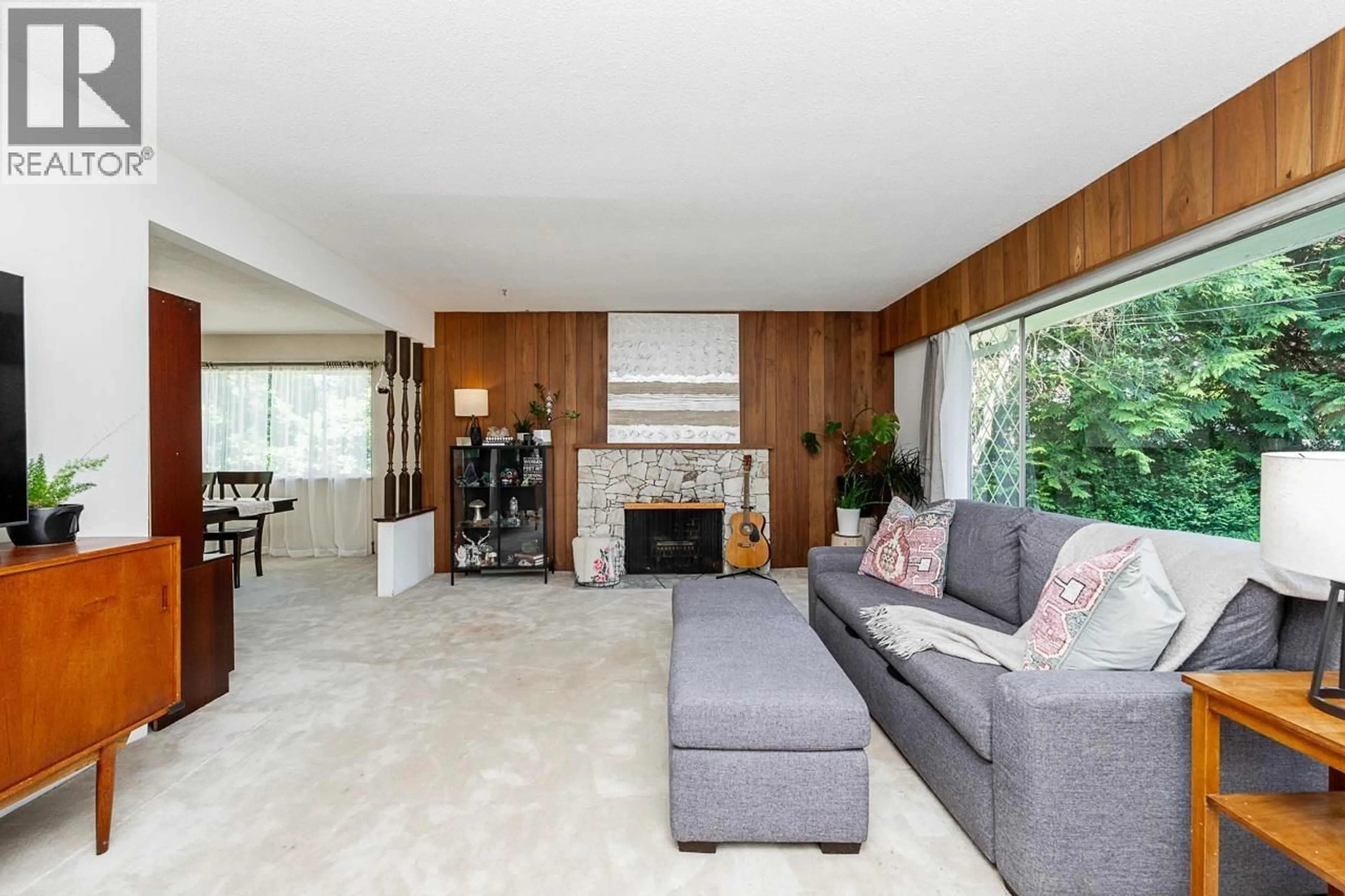 Living room with furniture, unknown for 1453 COLEMAN STREET, North Vancouver British Columbia V7K1W4