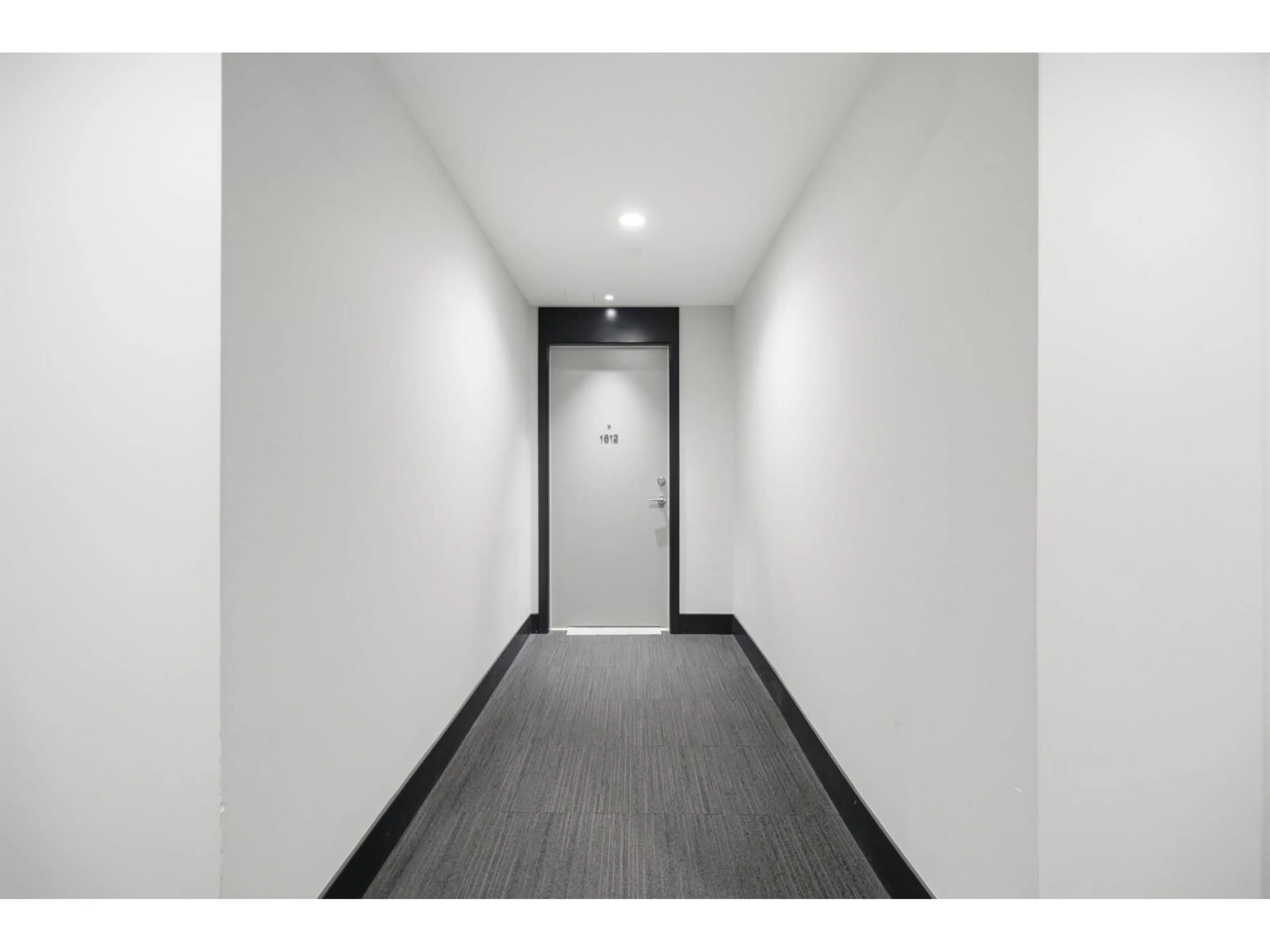 Indoor foyer for 1612 - 10626 CITY PARKWAY, Surrey British Columbia V3T0S3