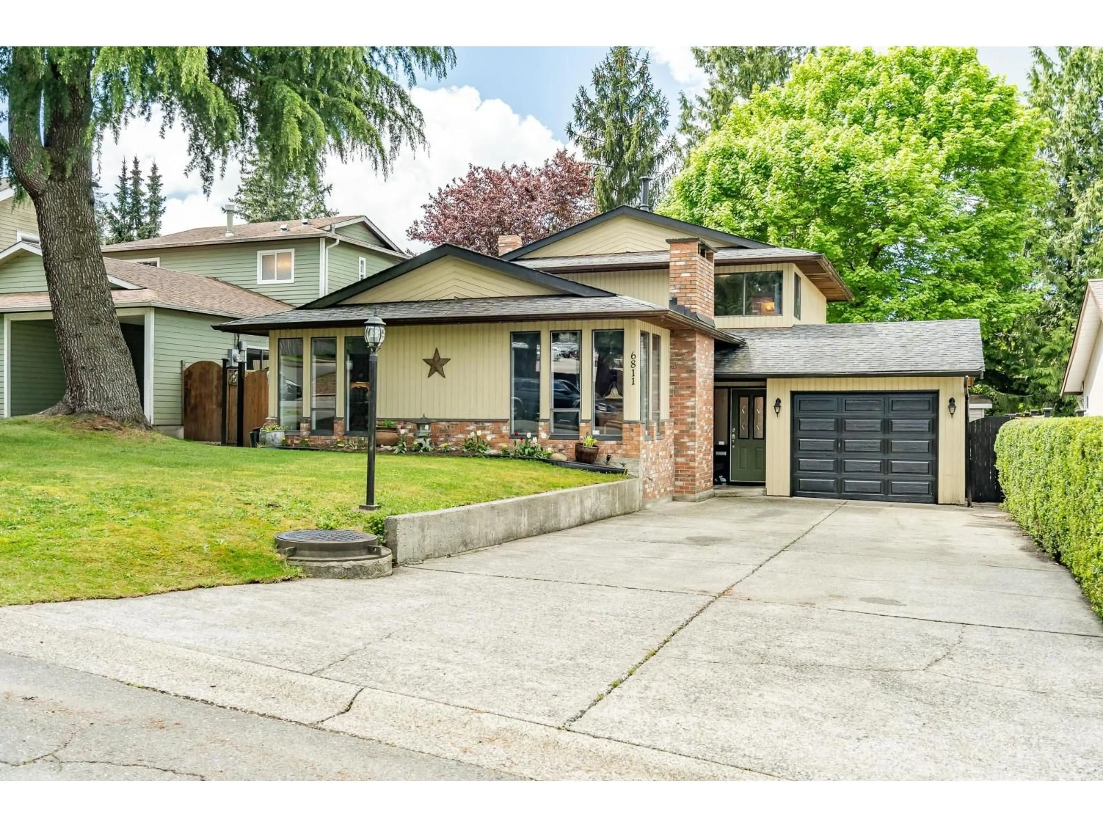 Home with brick exterior material, street for 6811 BAKER ROAD, Delta British Columbia V4E2T8