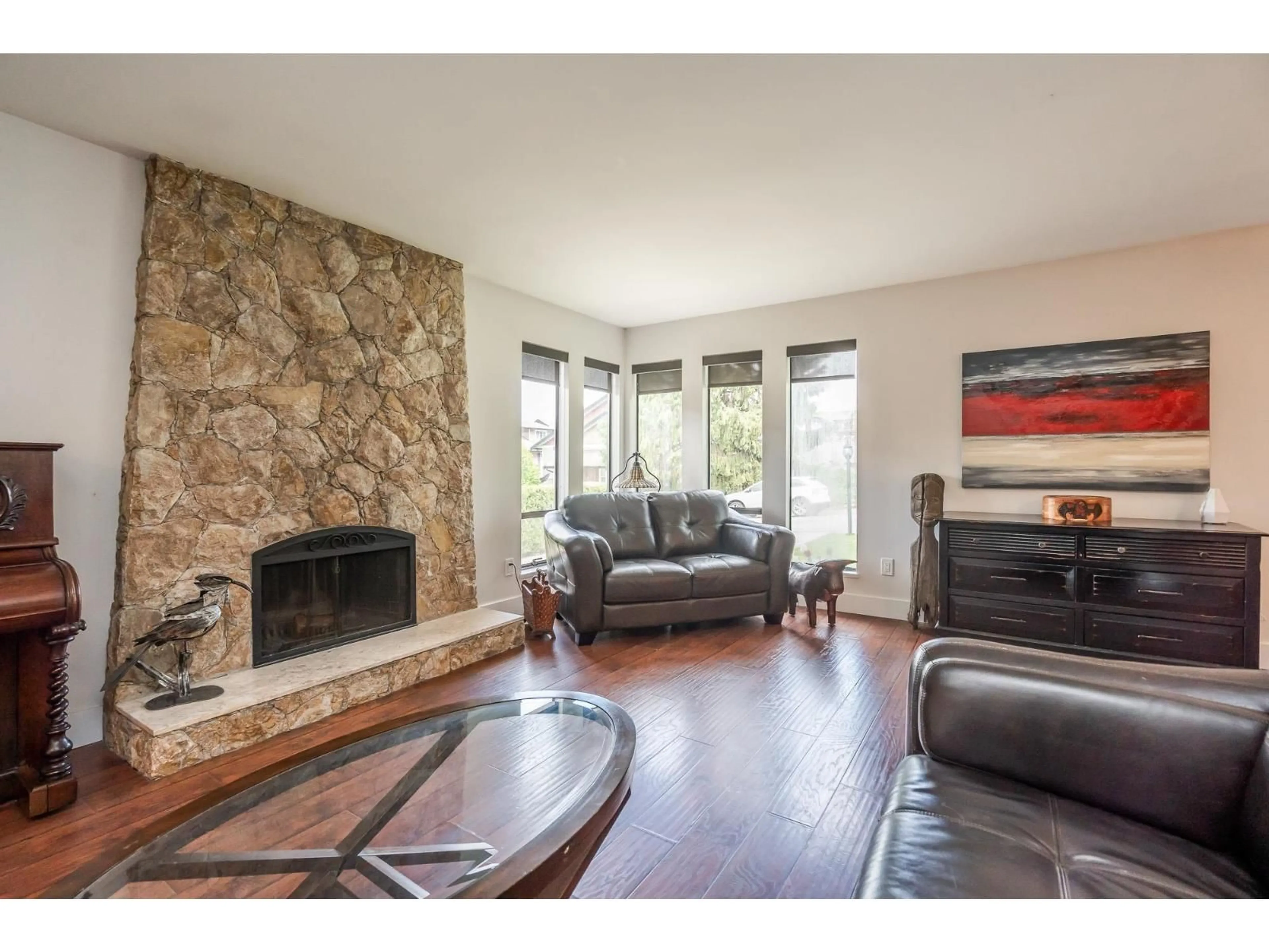 Living room with furniture, unknown for 6811 BAKER ROAD, Delta British Columbia V4E2T8