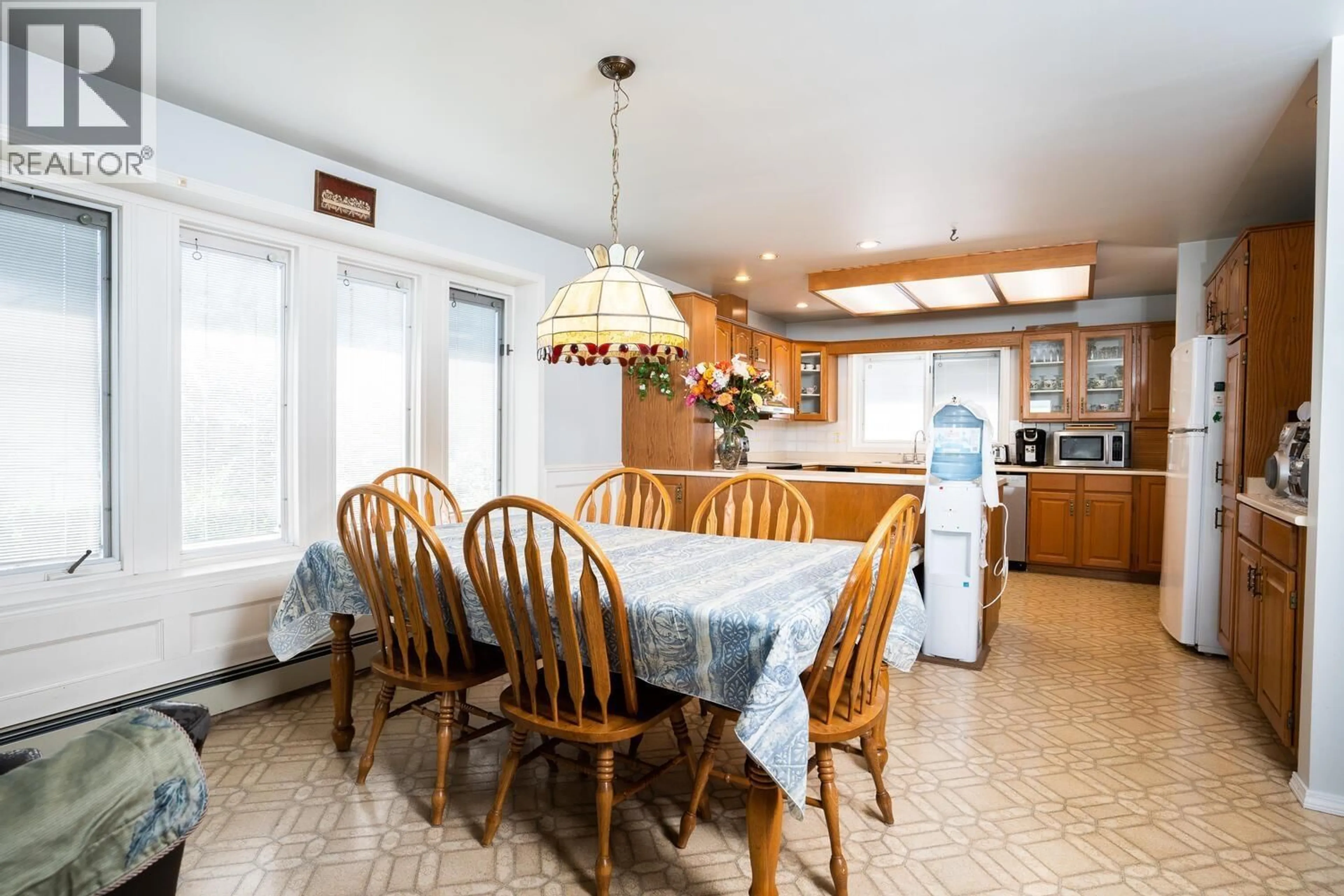 Dining room, ceramic/tile floor for 4835 59A STREET, Delta British Columbia V4K4L5